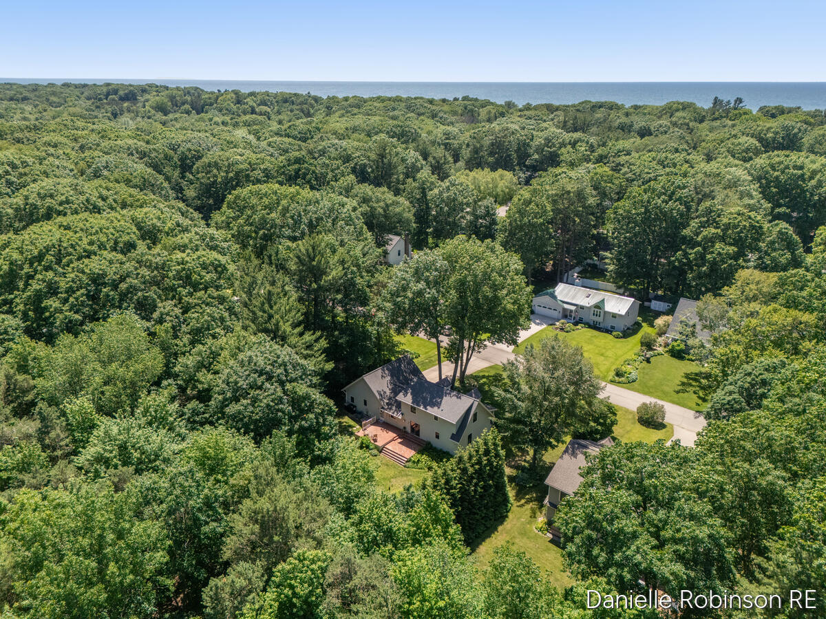 4260 Niles Avenue Holland MI 49424