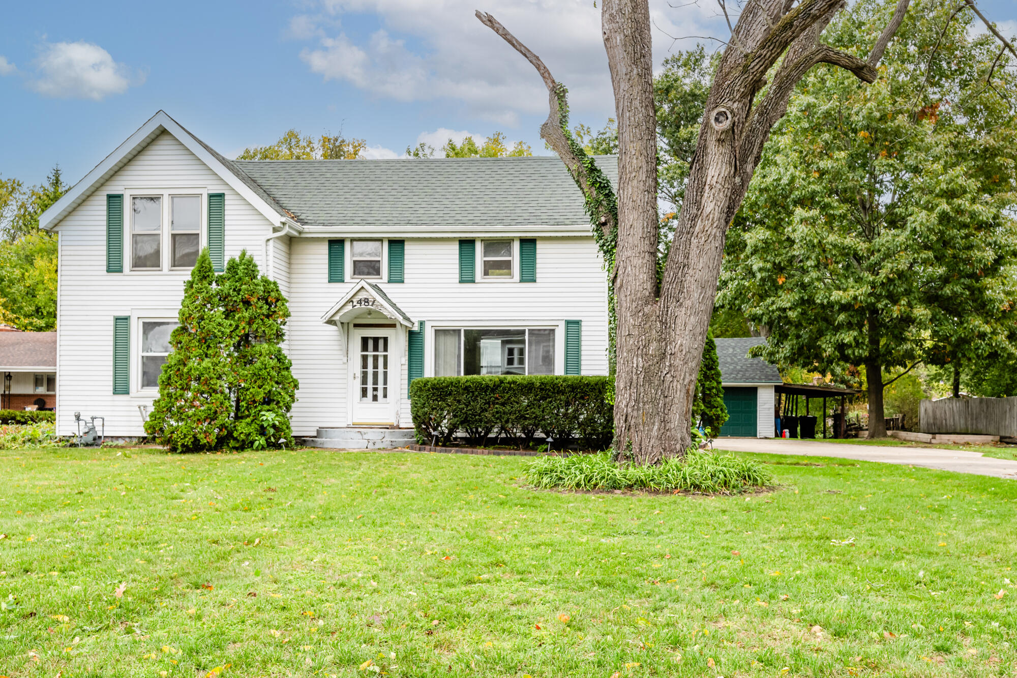 2481 W John Beers Road Stevensville MI 49127