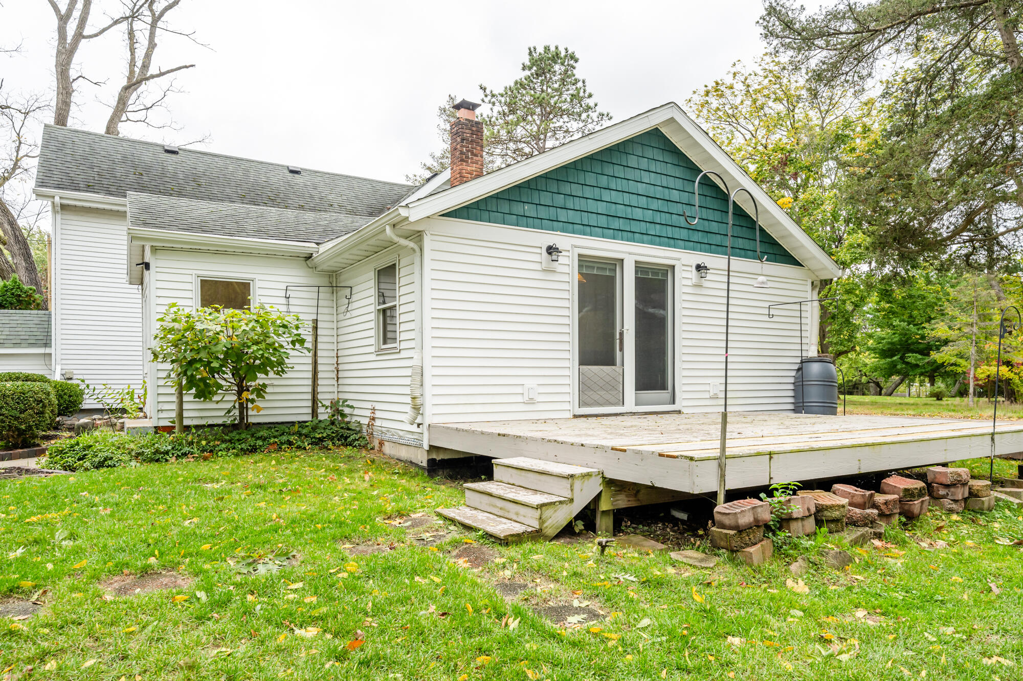 2481 W John Beers Road Stevensville MI 49127