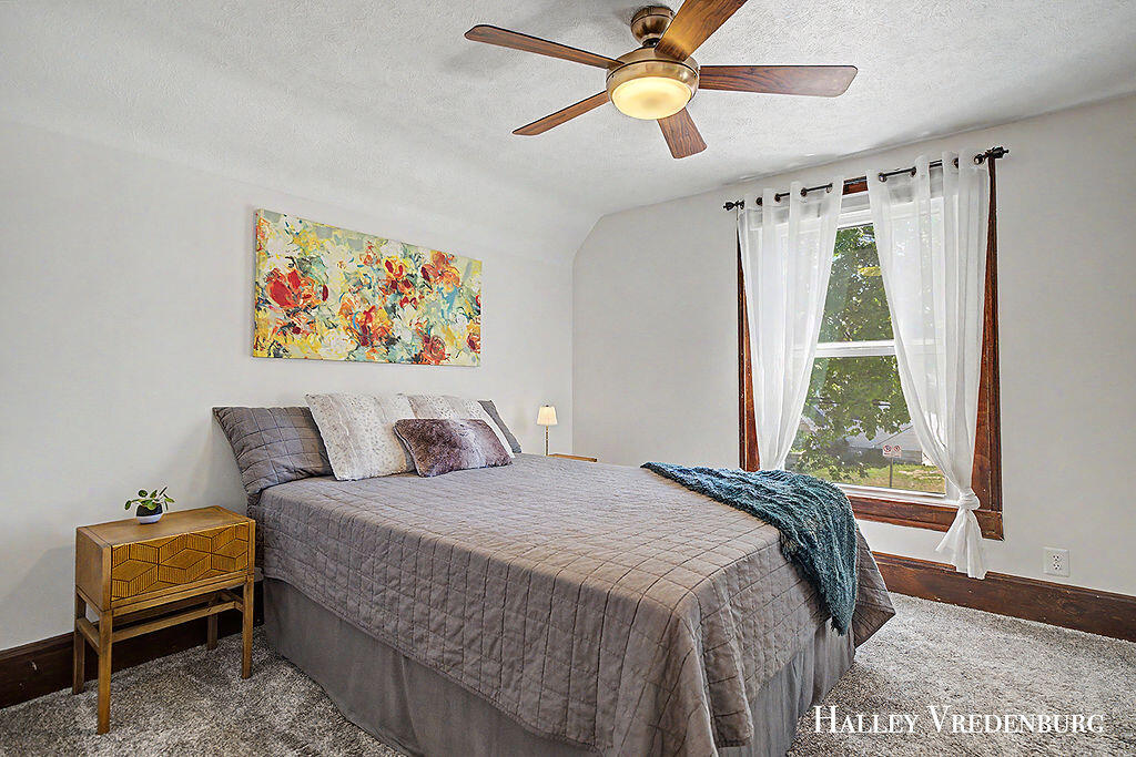 1323 Ashland Avenue NE Grand Rapids MI 49505