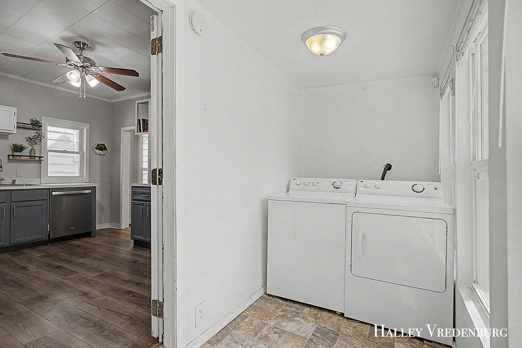 1323 Ashland Avenue NE Grand Rapids MI 49505