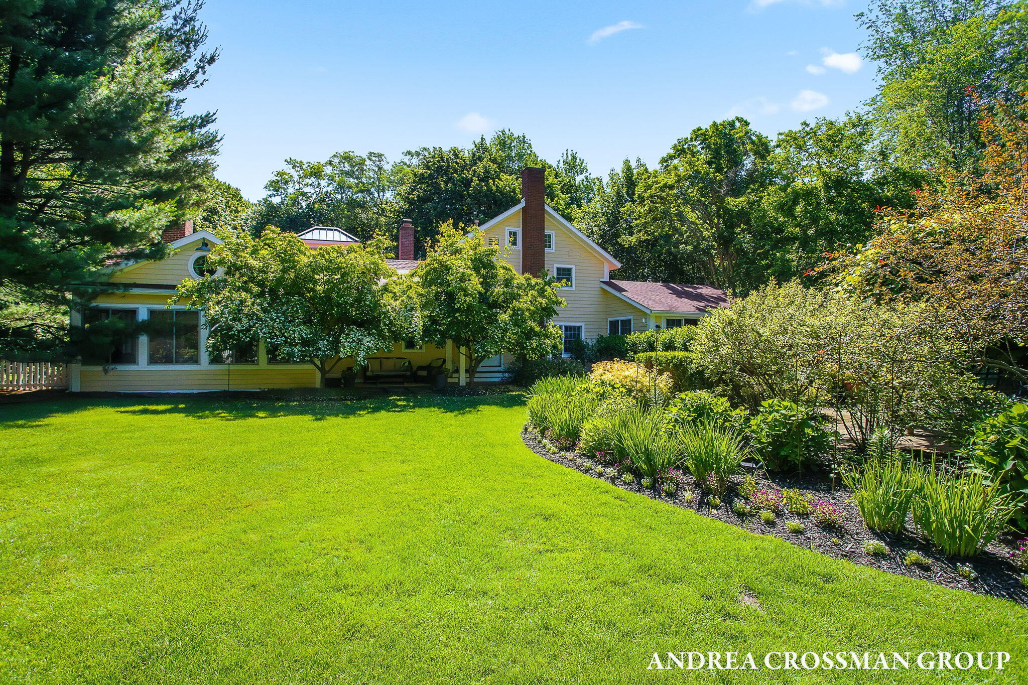 2075 Lakeshore Drive Fennville MI 49408