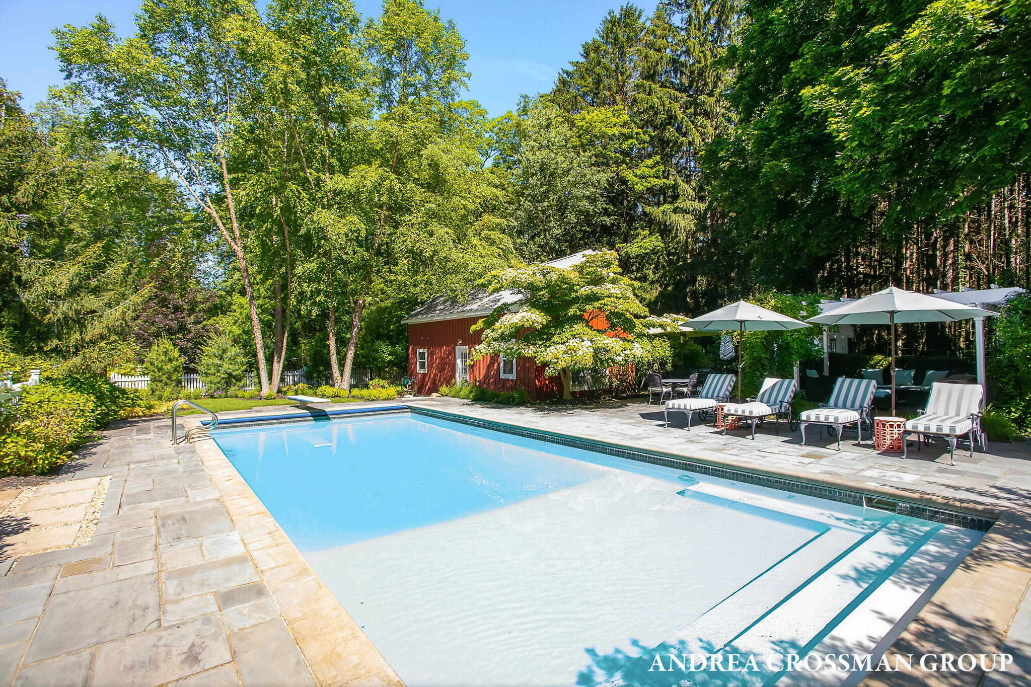 2075 Lakeshore Drive Fennville MI 49408