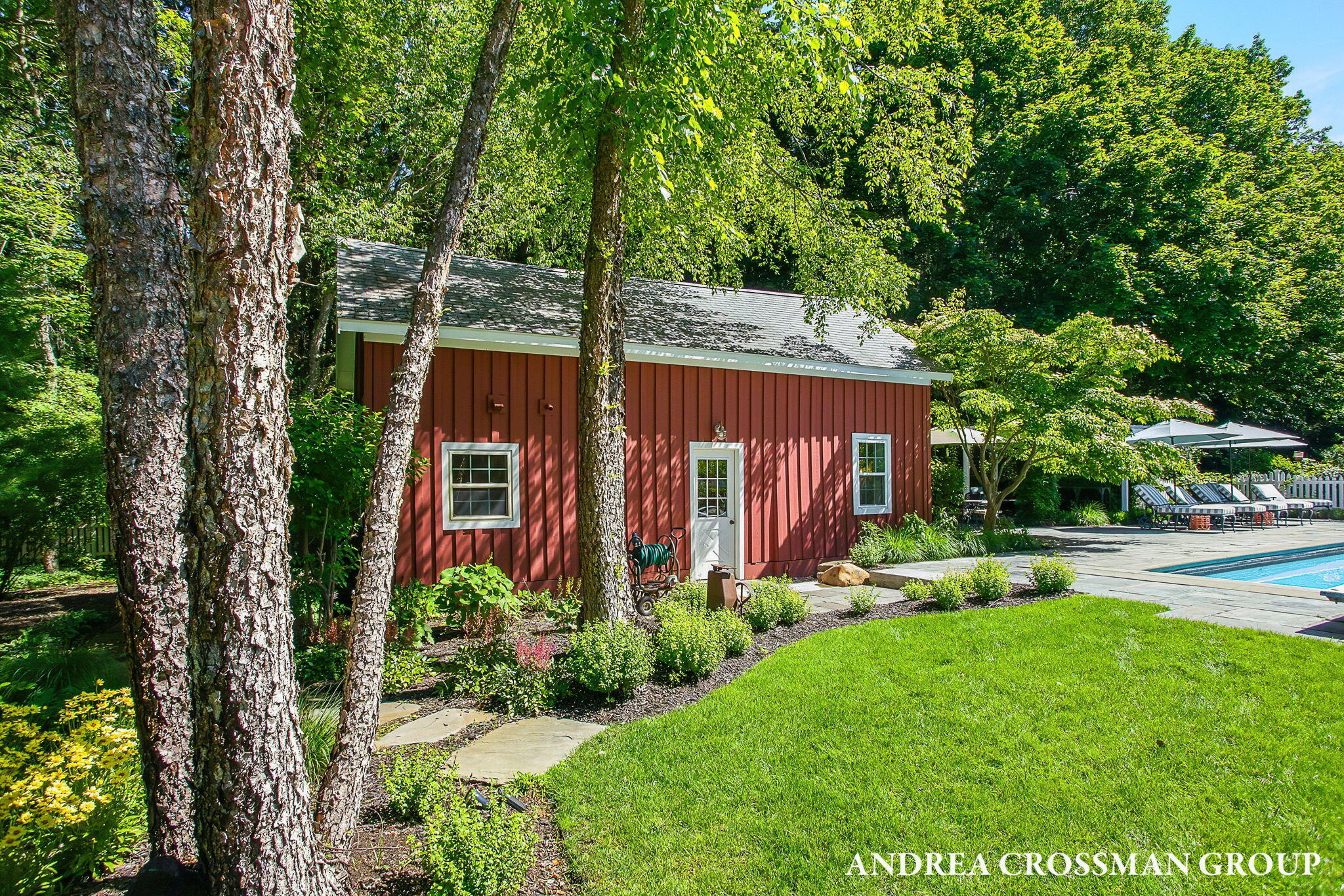 2075 Lakeshore Drive Fennville MI 49408