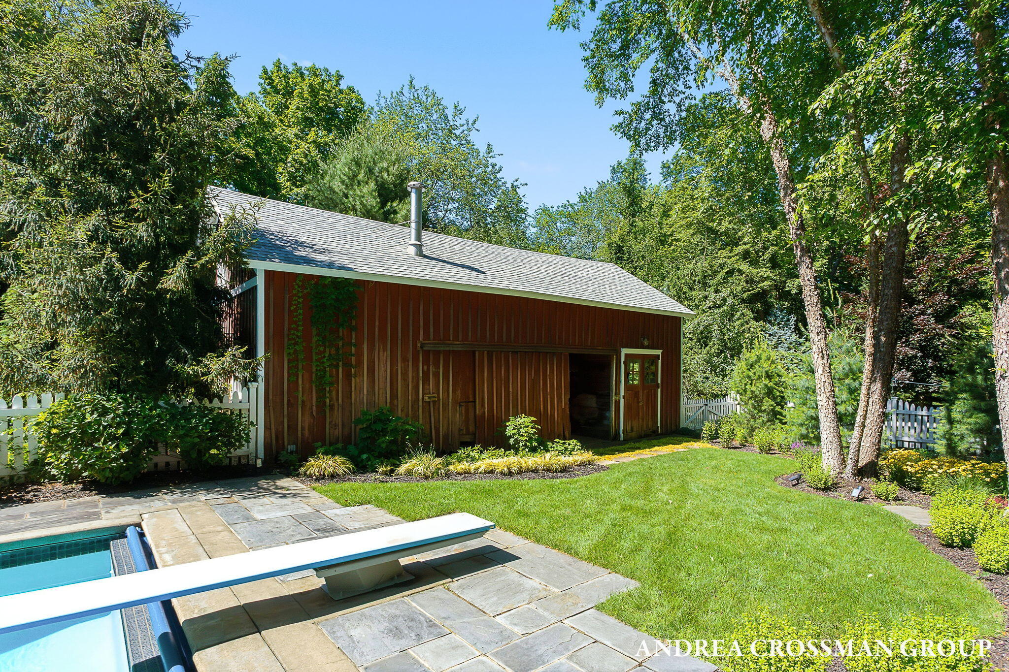 2075 Lakeshore Drive Fennville MI 49408