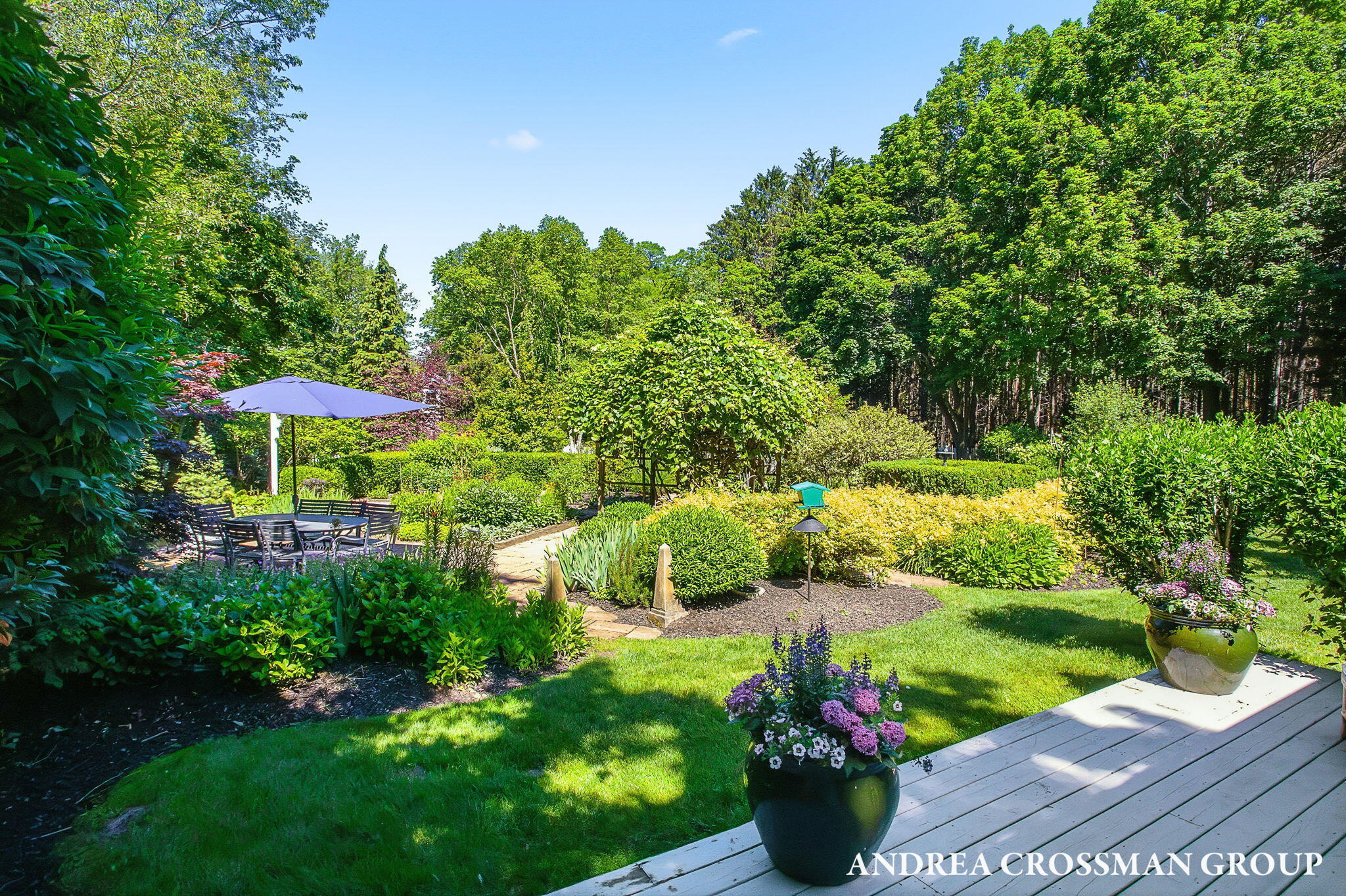 2075 Lakeshore Drive Fennville MI 49408