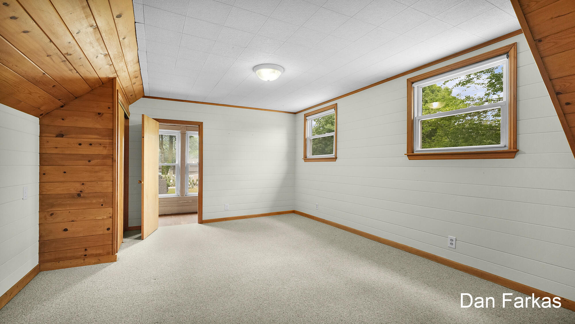 2531 Miller Avenue NW Grand Rapids MI 49544
