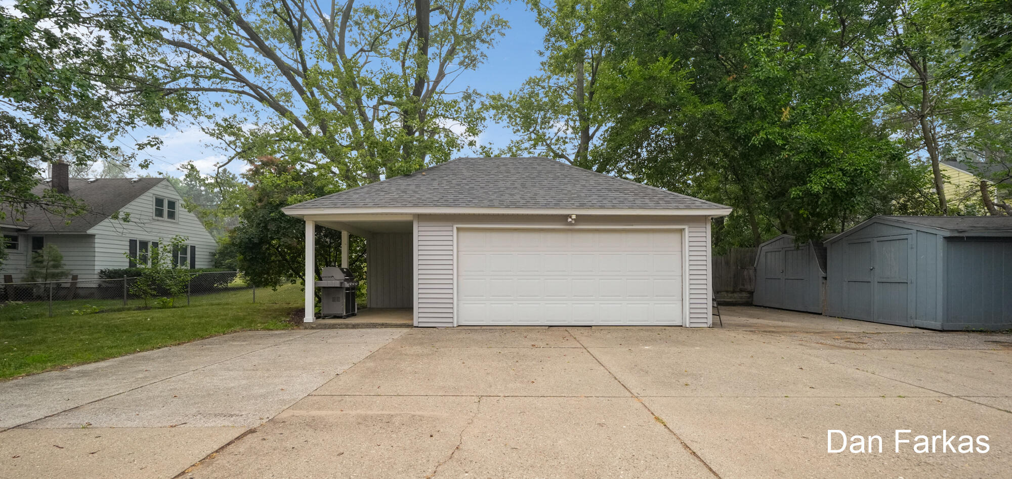 2531 Miller Avenue NW Grand Rapids MI 49544