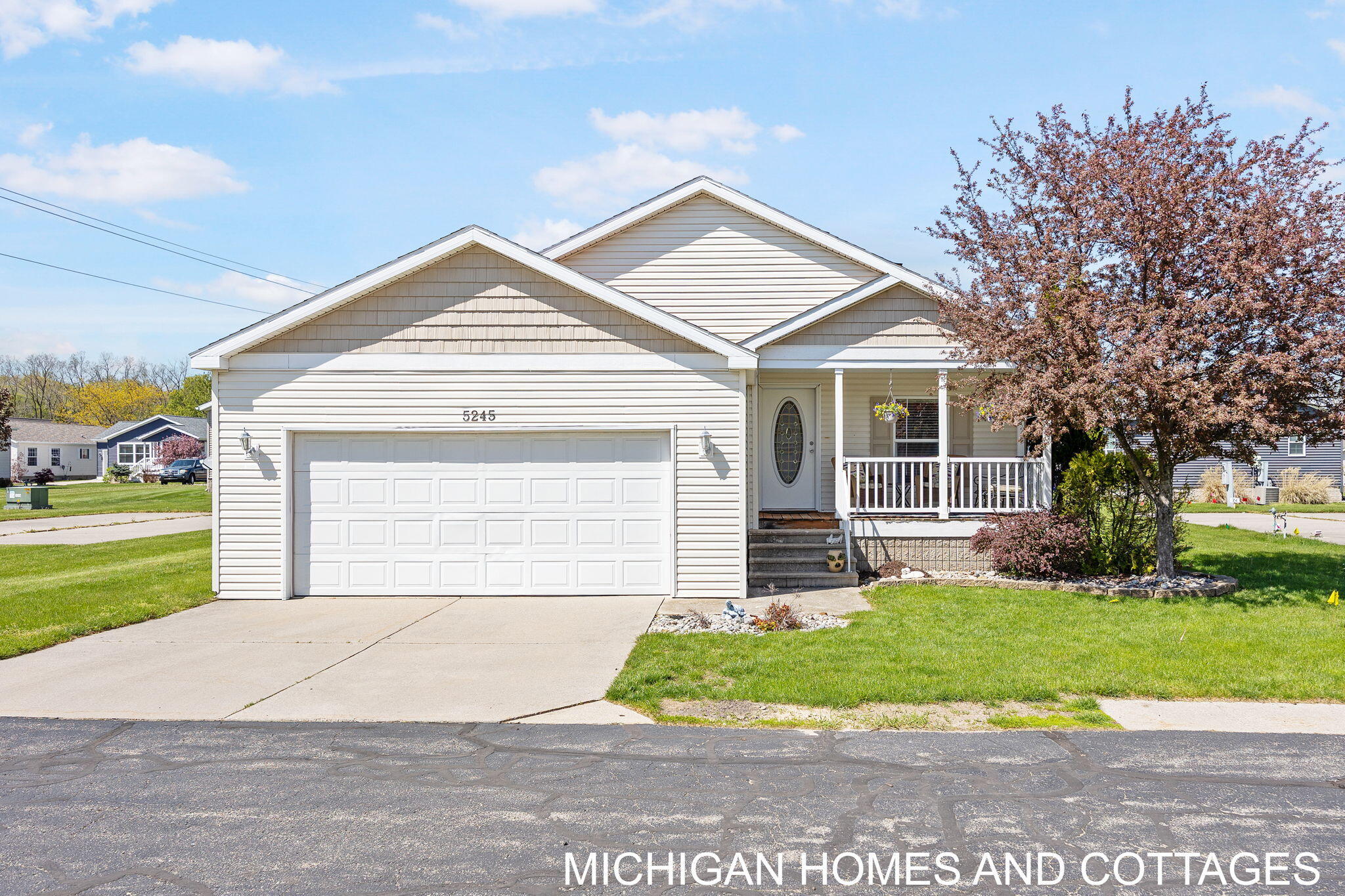 5245 W Scenic Turn Lane Holland MI 49423