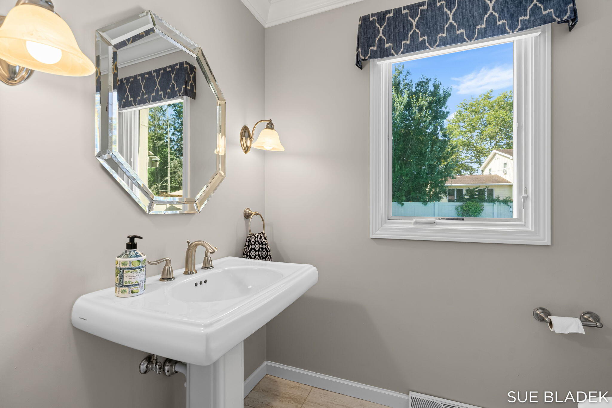 152 Sorrento Drive Holland MI 49423