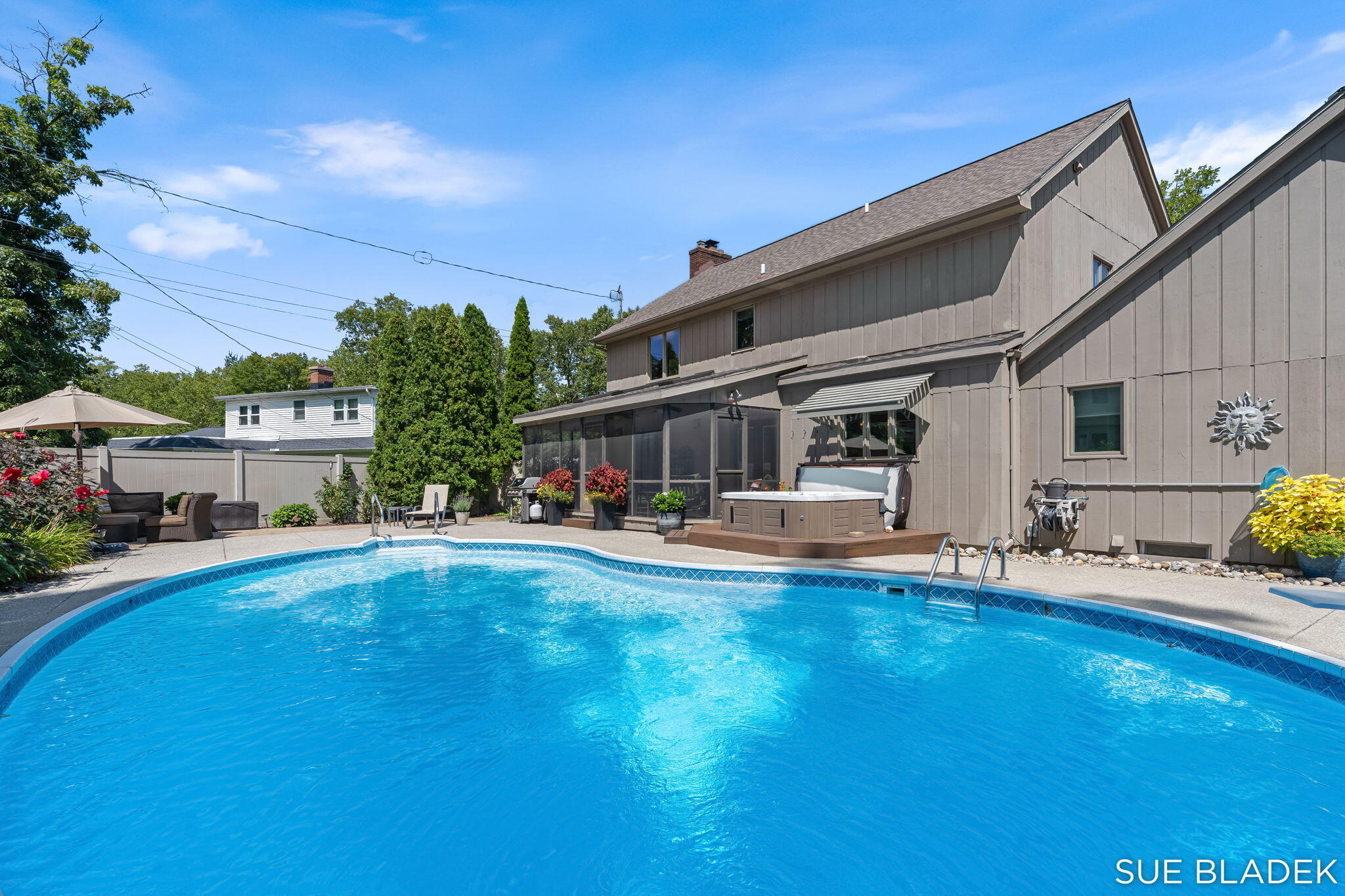 152 Sorrento Drive Holland MI 49423