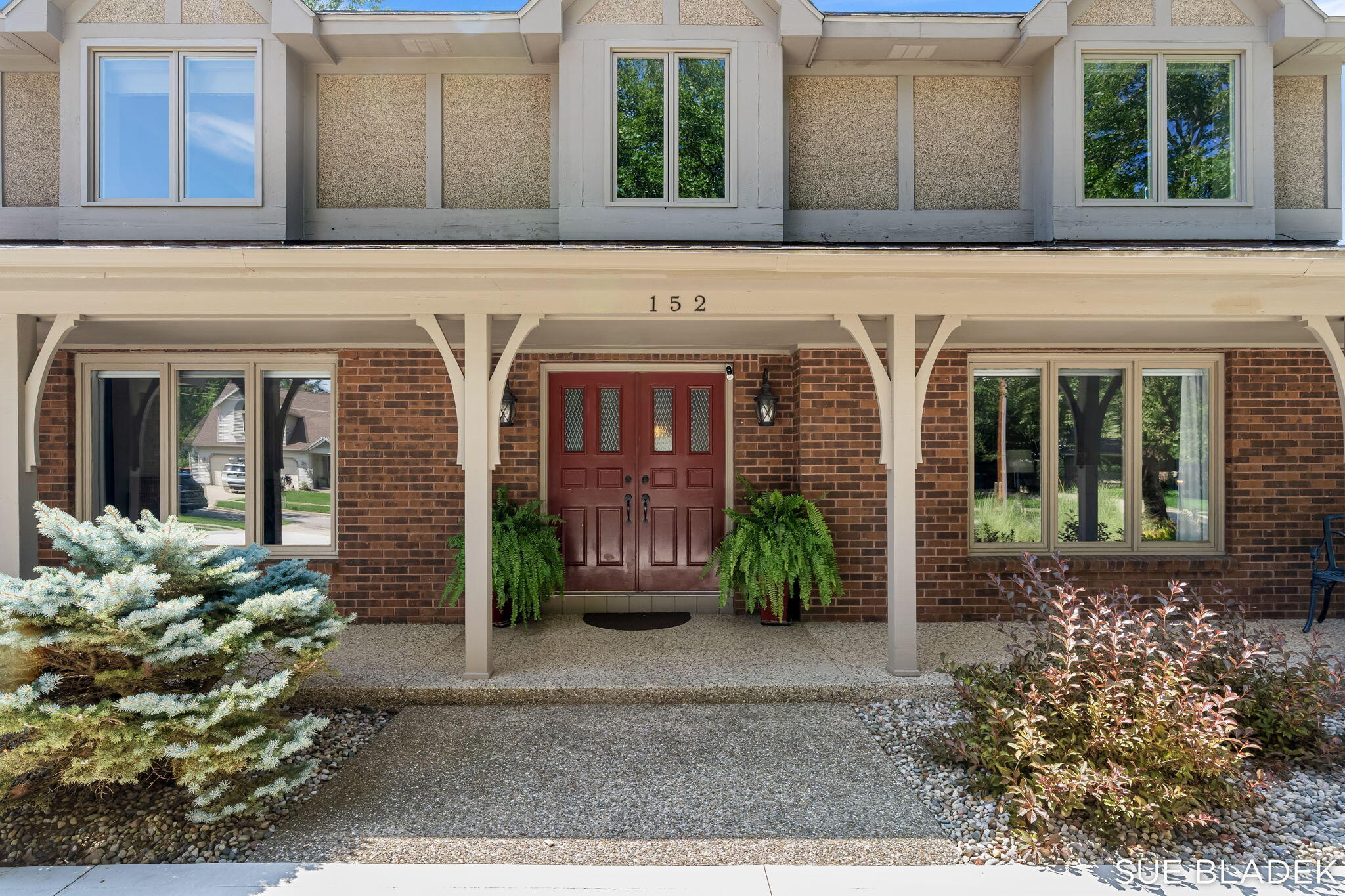 152 Sorrento Drive Holland MI 49423