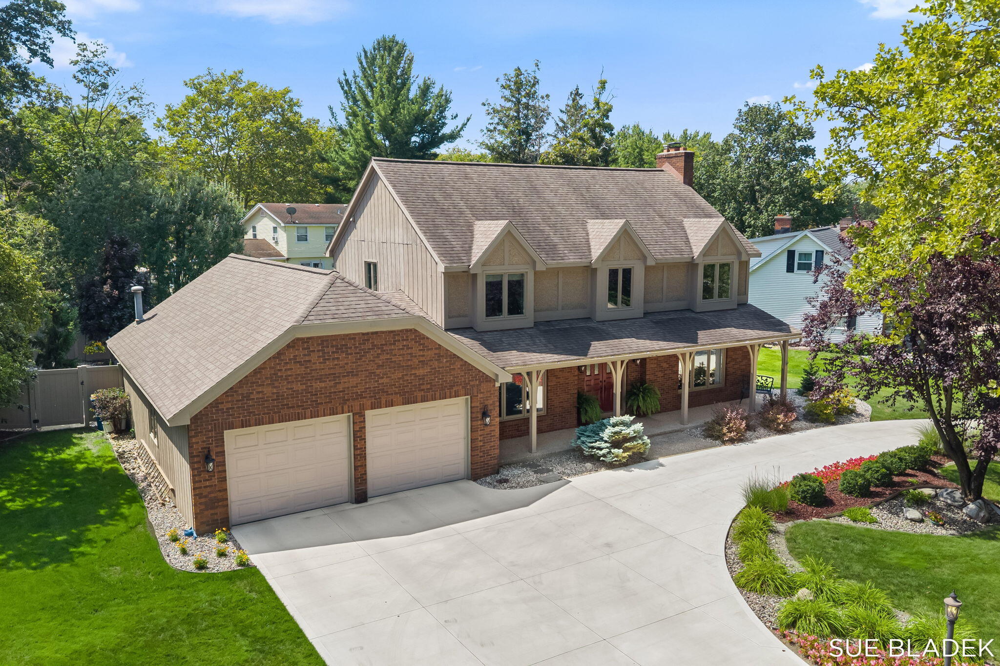 152 Sorrento Drive Holland MI 49423
