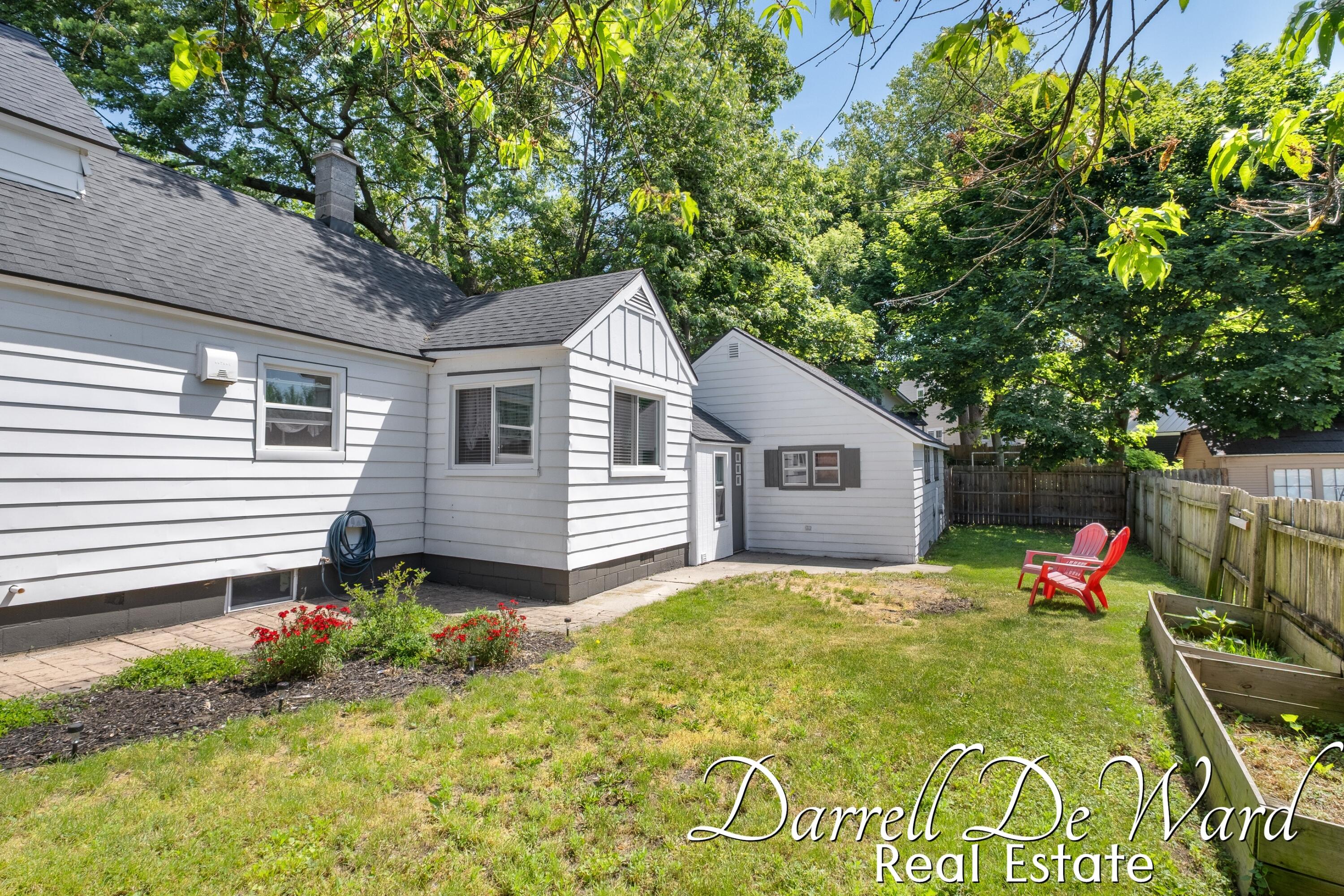 916 Lincoln Avenue NW Grand Rapids MI 49504