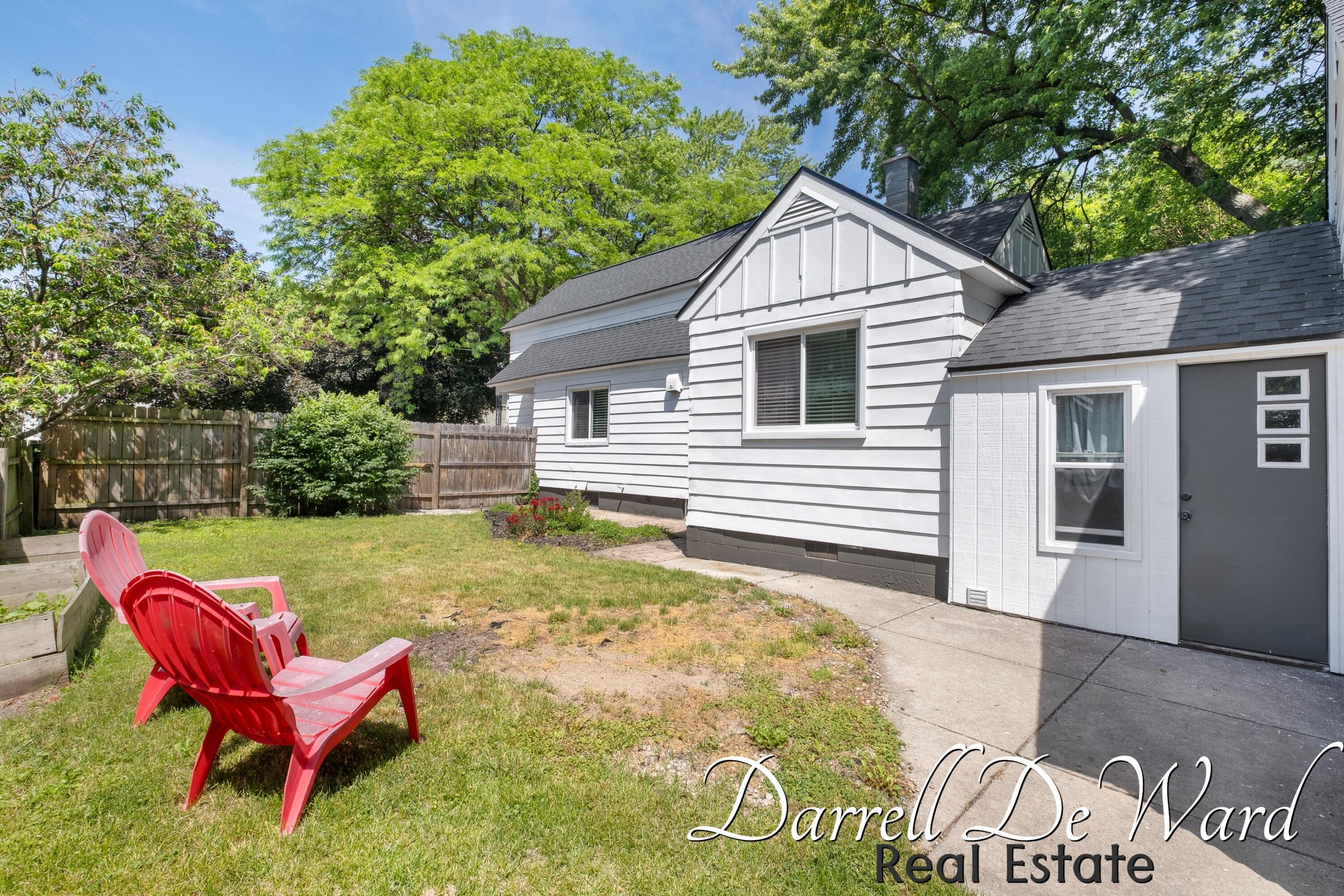 916 Lincoln Avenue NW Grand Rapids MI 49504