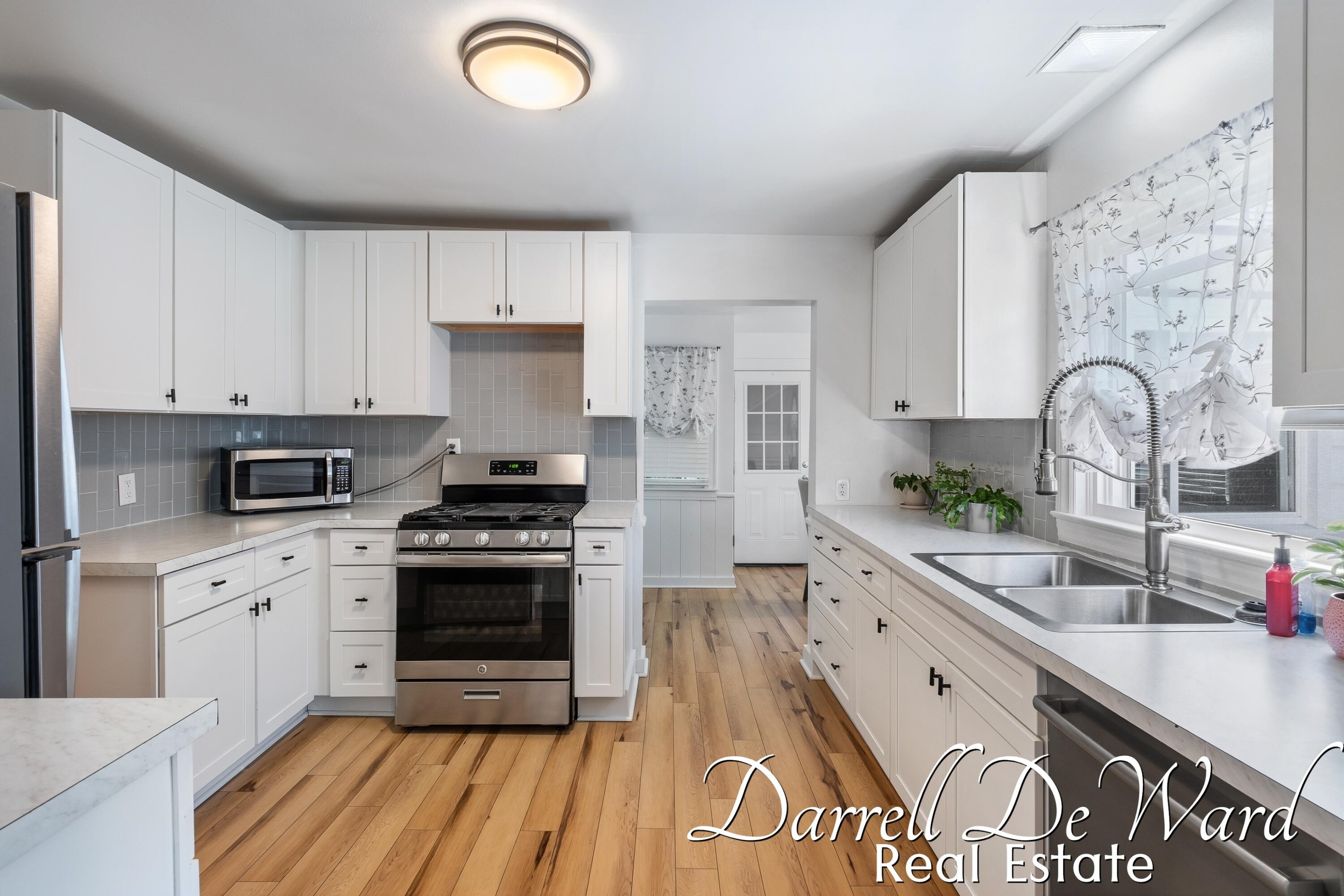 916 Lincoln Avenue NW Grand Rapids MI 49504