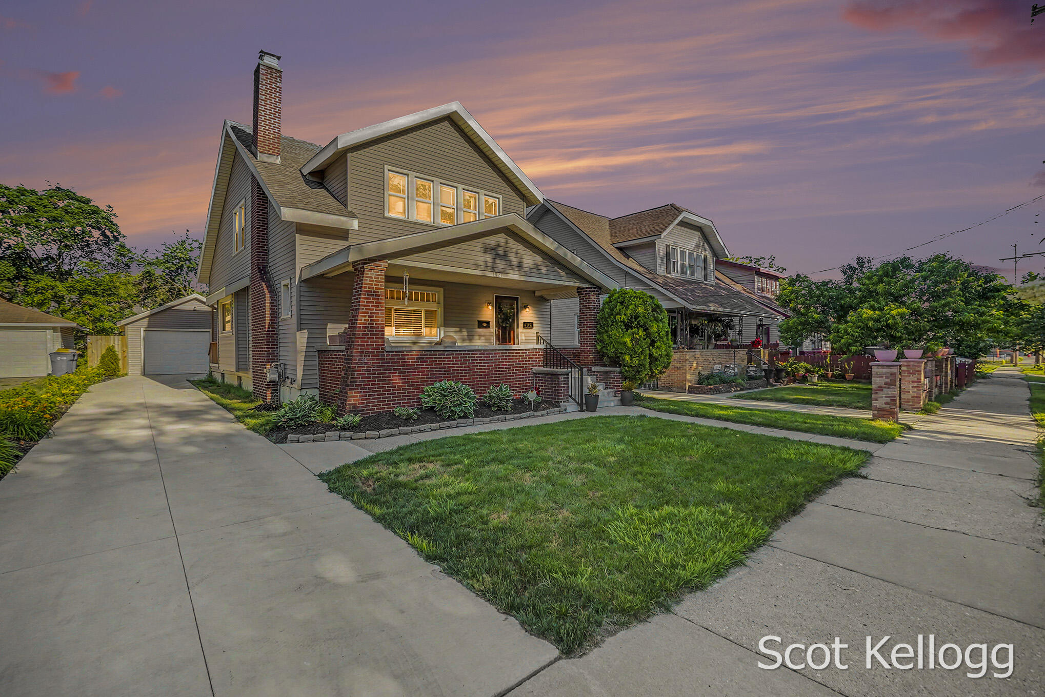 1821 Collins Avenue SE Grand Rapids MI 49507