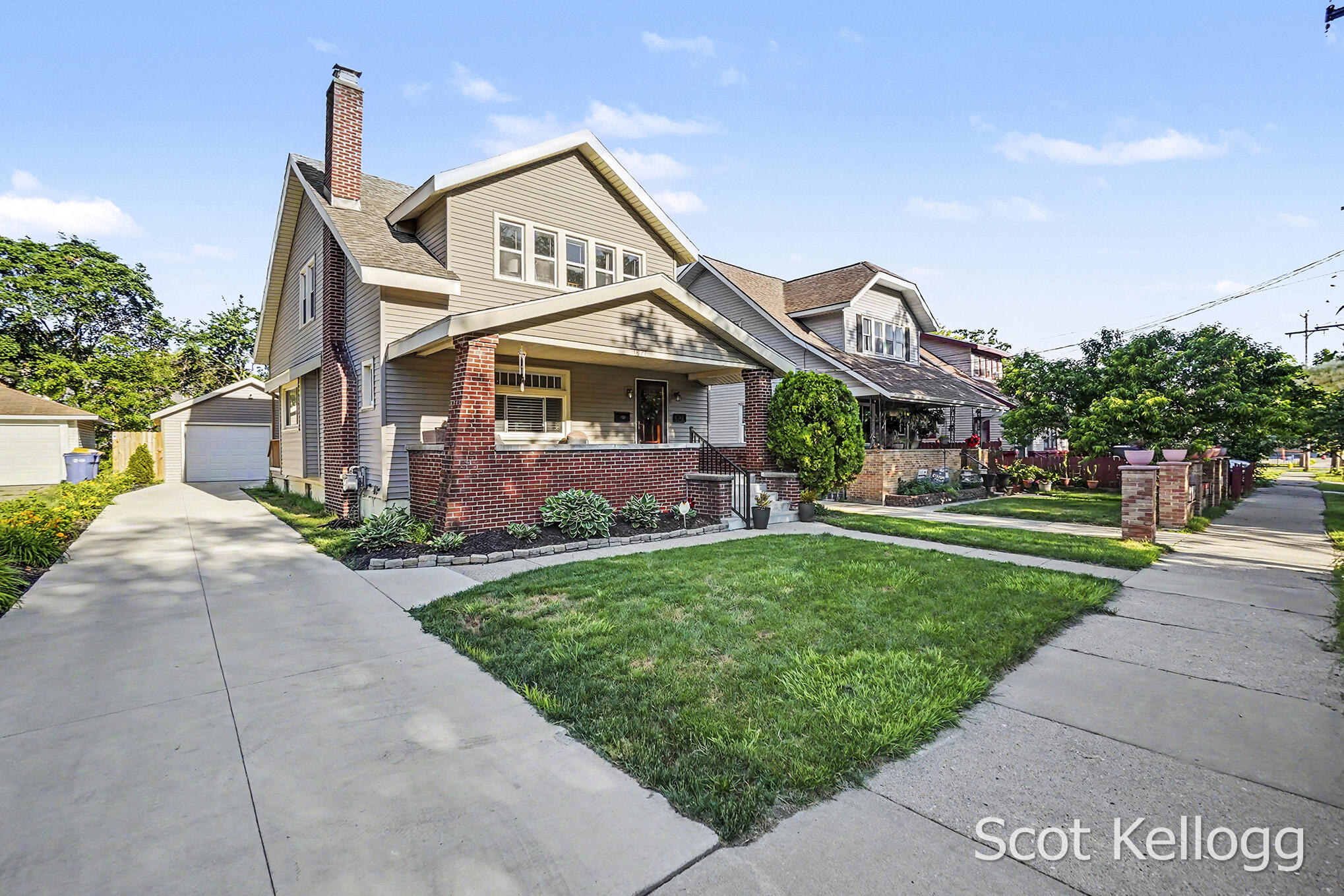 1821 Collins Avenue SE Grand Rapids MI 49507