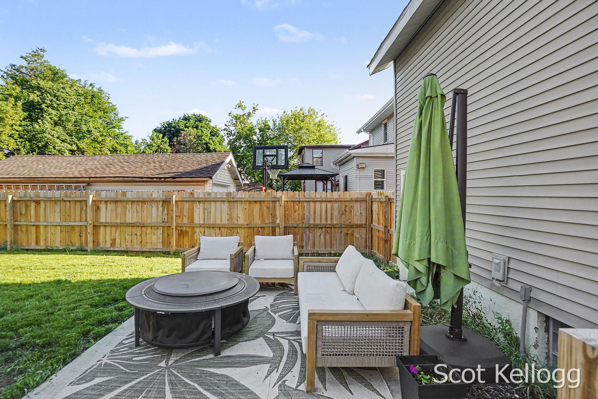 1821 Collins Avenue SE Grand Rapids MI 49507