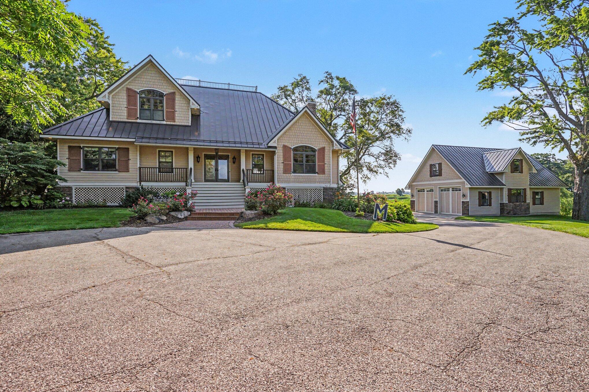 Grand Haven MI, 14848 152ND Avenue