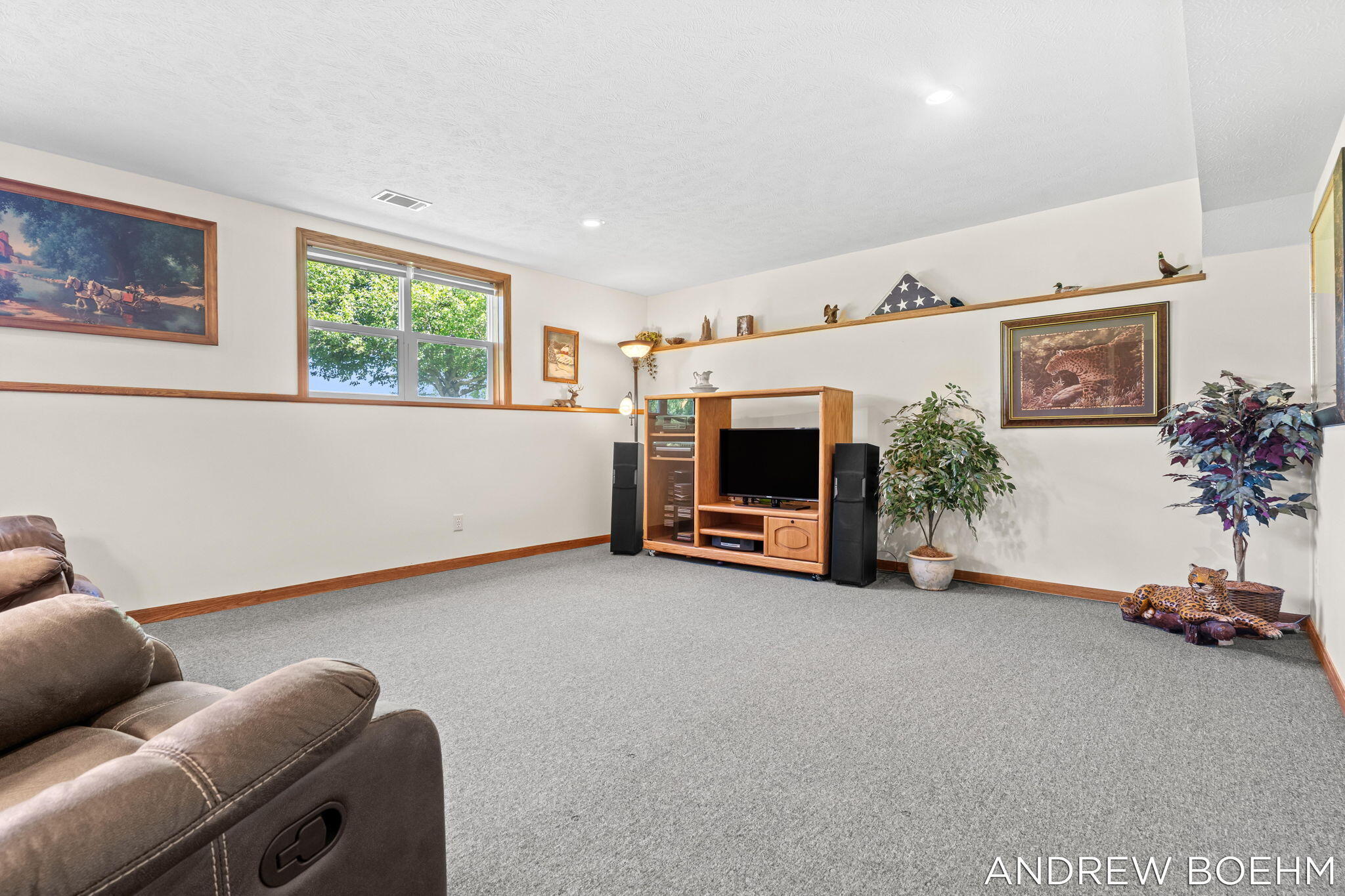 6141 Adams Street Zeeland MI 49464