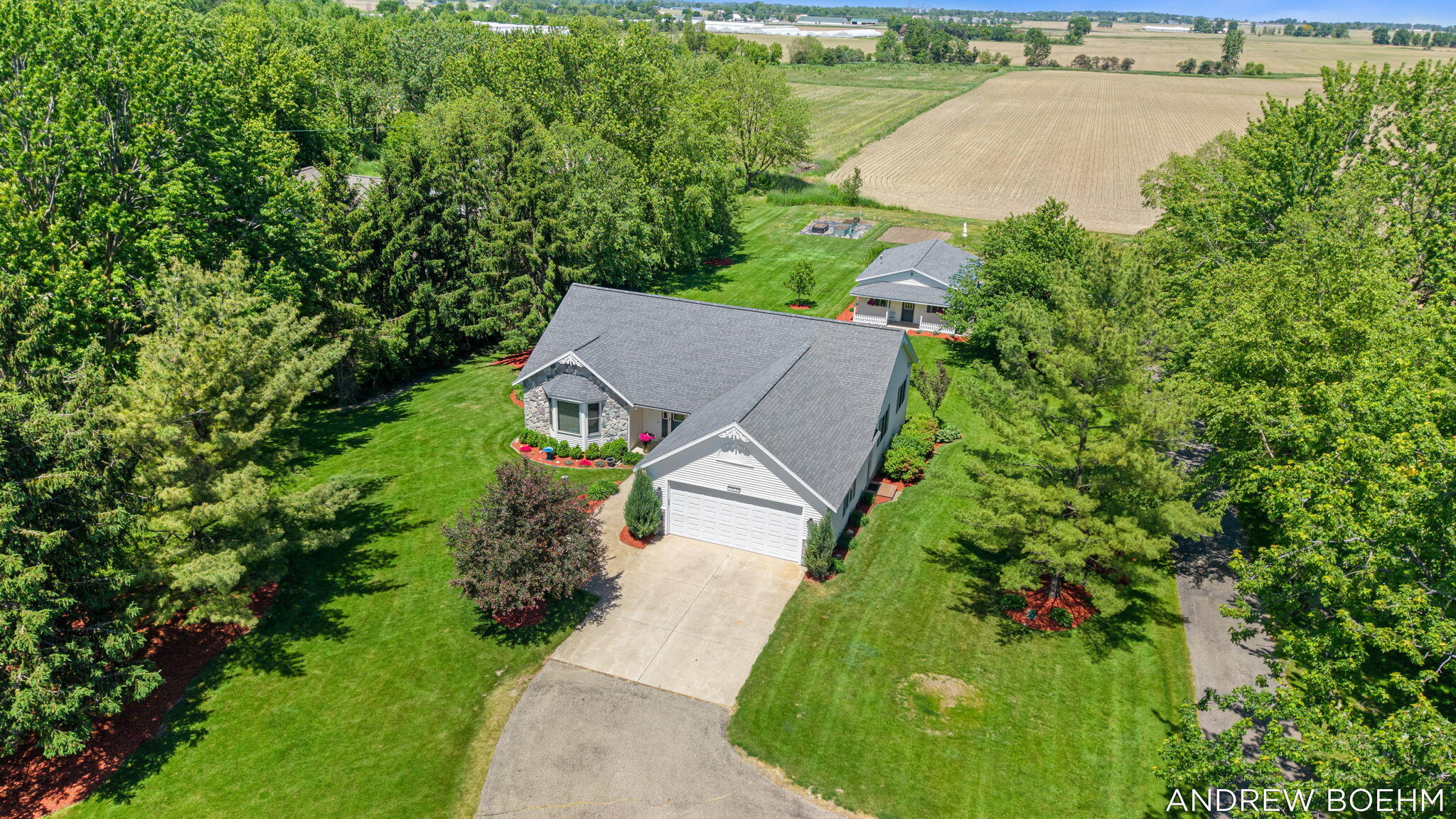 6141 Adams Street Zeeland MI 49464