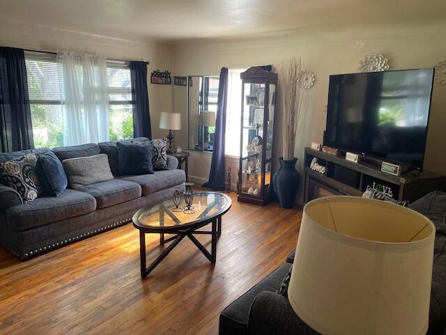 933 Southworth Terrace Kalamazoo MI 49048