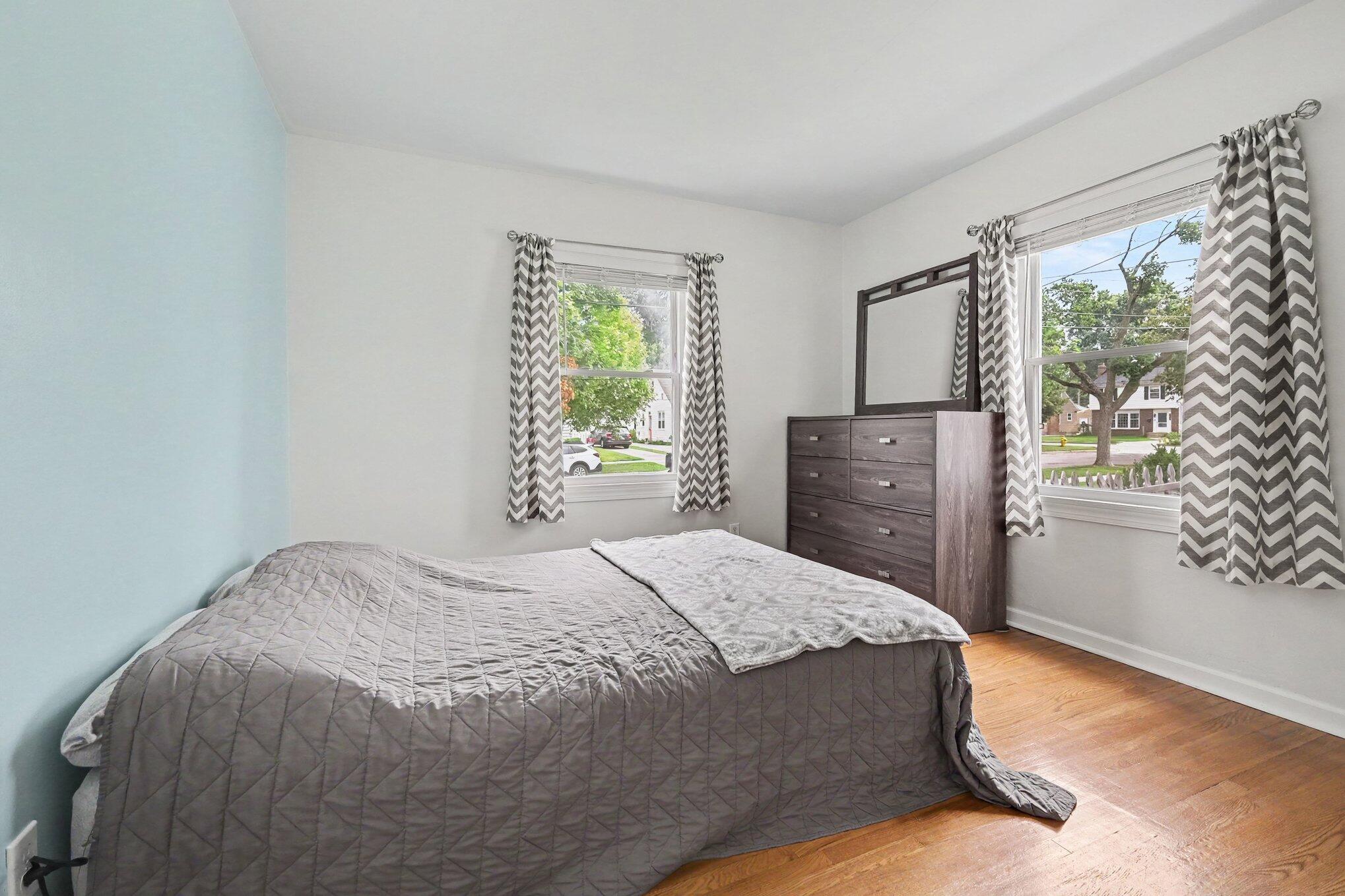 934 Reynard Street SE Grand Rapids MI 49507