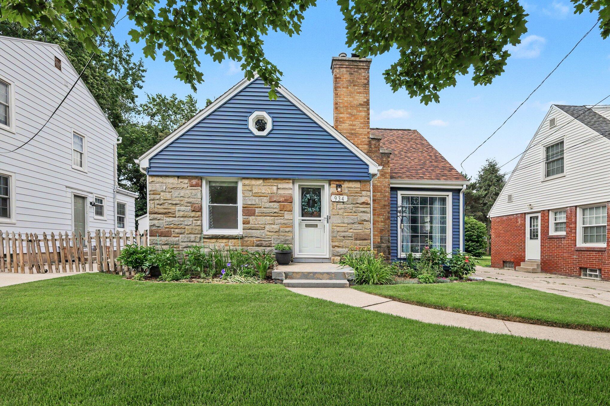 934 Reynard Street SE Grand Rapids MI 49507