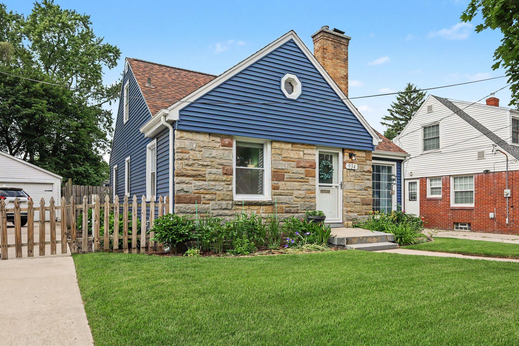 934 Reynard Street SE Grand Rapids MI 49507
