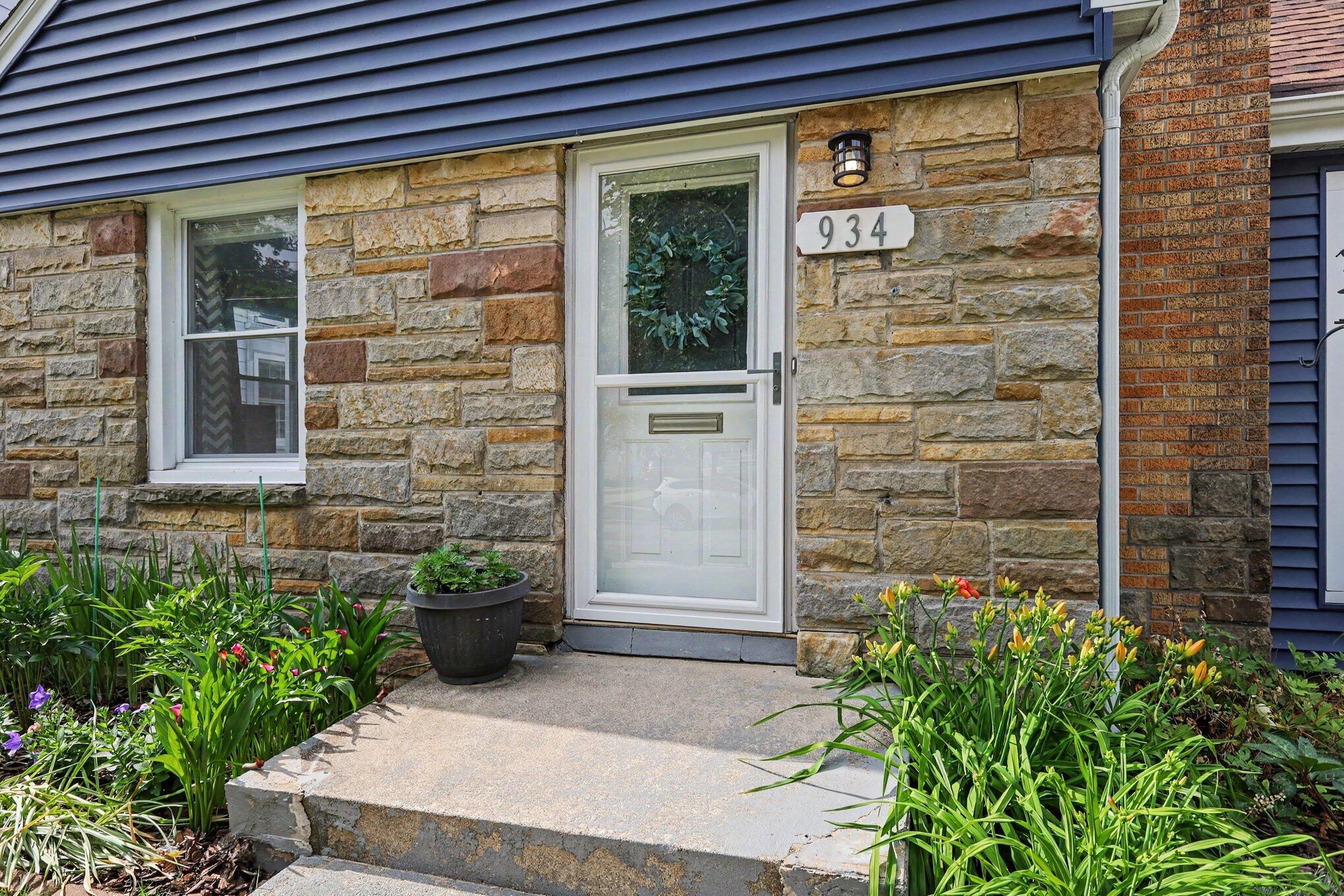 934 Reynard Street SE Grand Rapids MI 49507