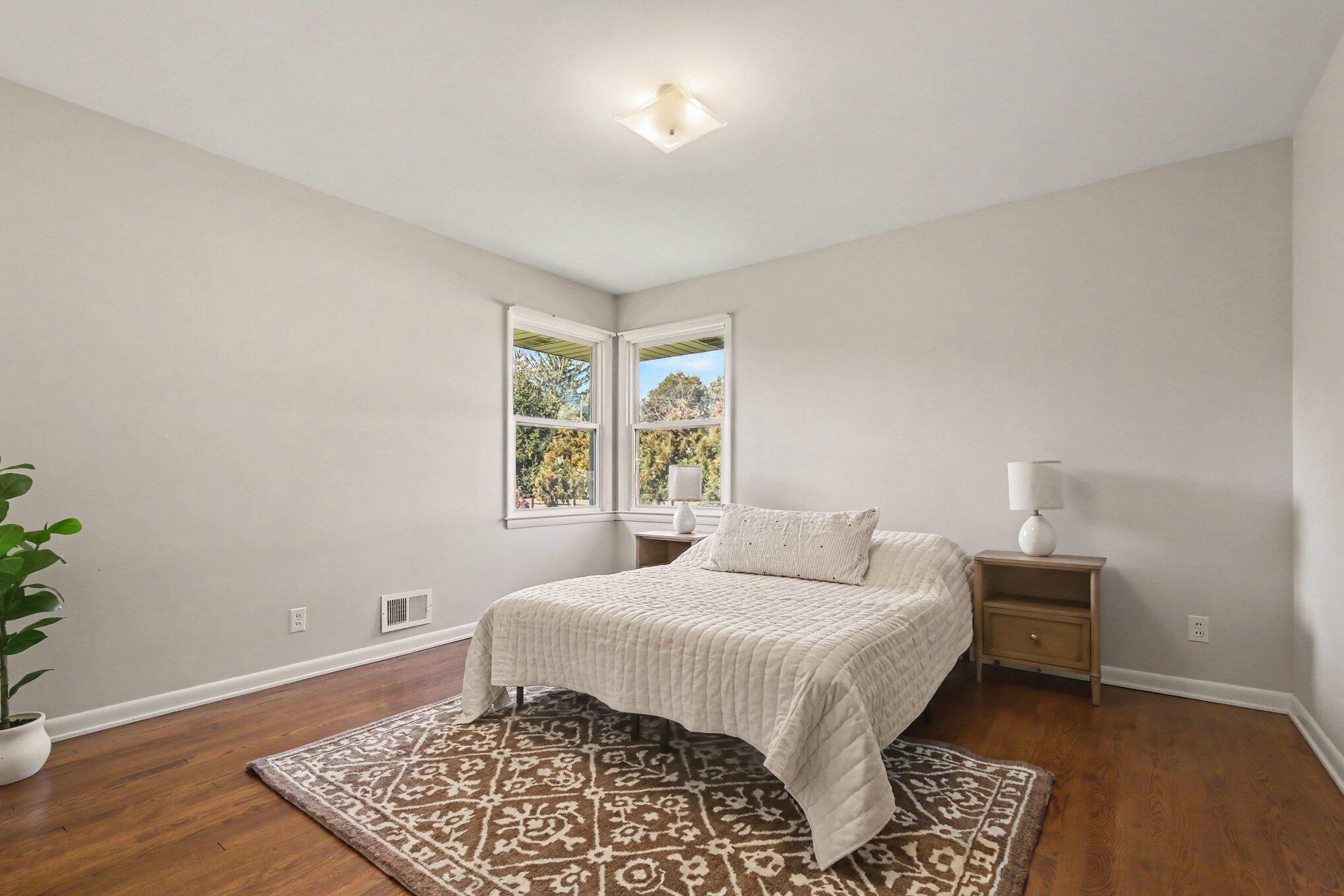 2741 Plainfield Avenue NE Grand Rapids MI 49505