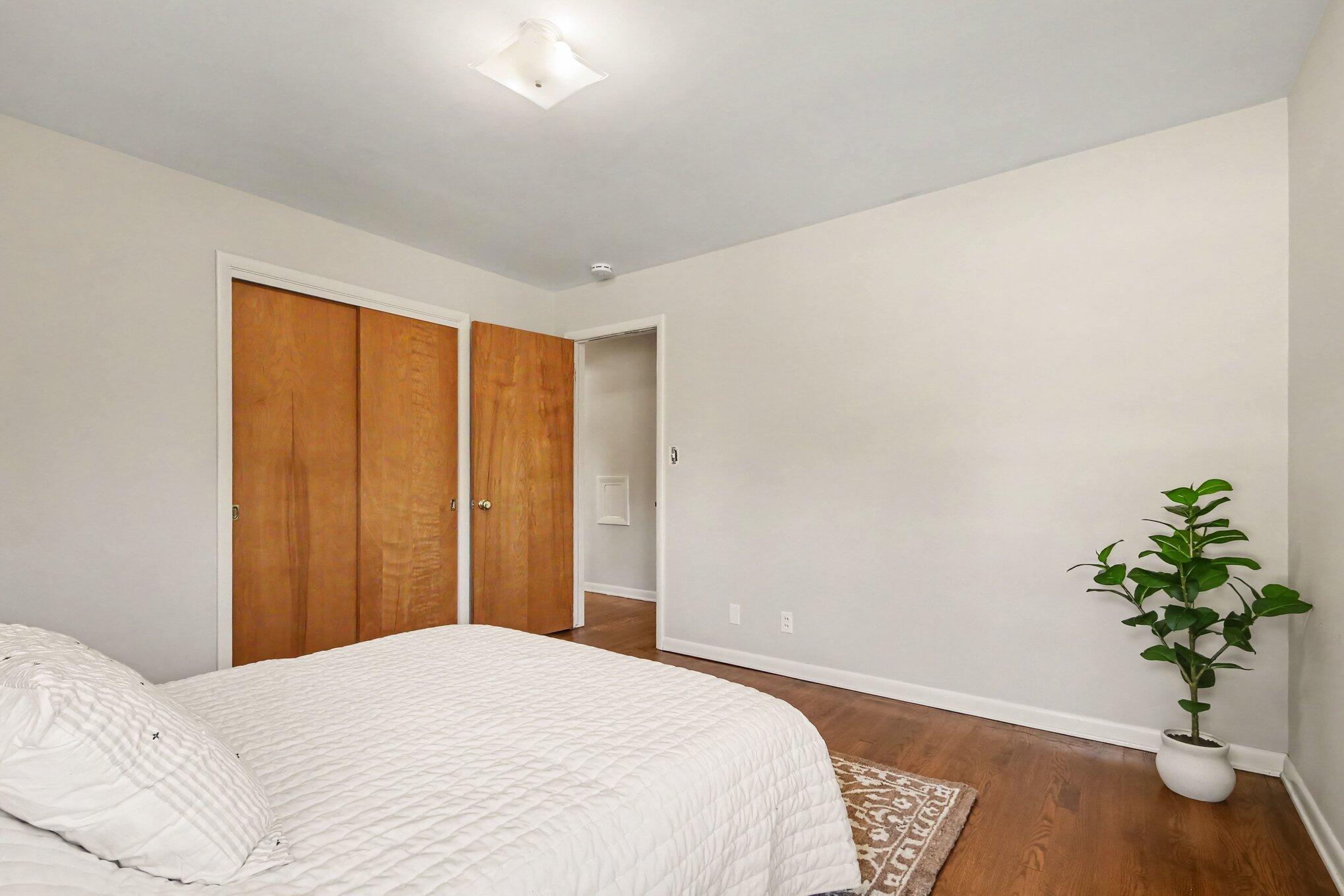 2741 Plainfield Avenue NE Grand Rapids MI 49505