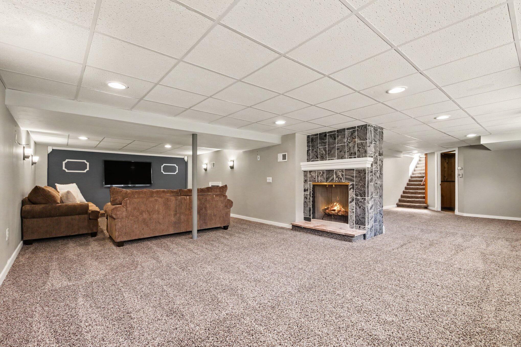 2741 Plainfield Avenue NE Grand Rapids MI 49505