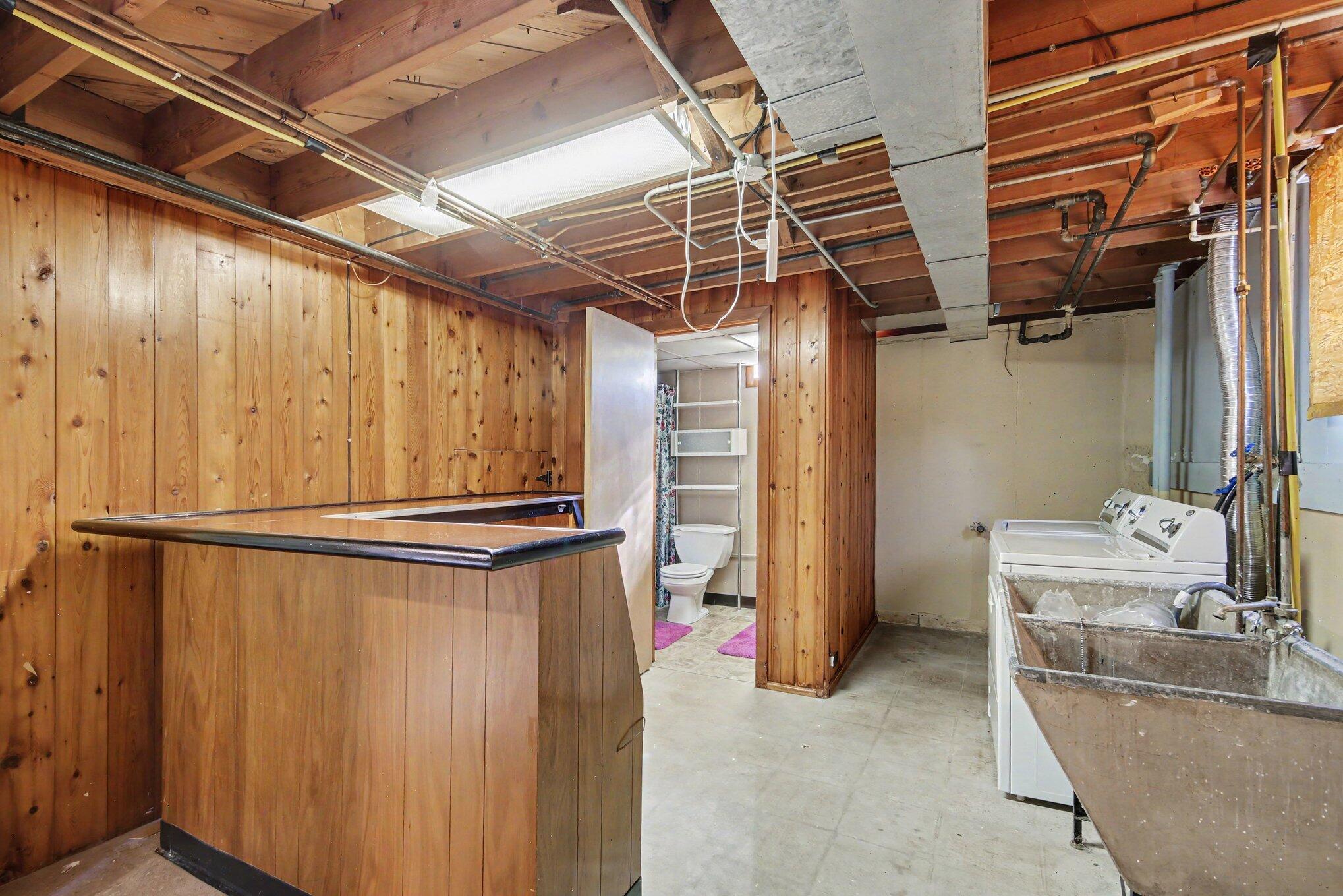 2741 Plainfield Avenue NE Grand Rapids MI 49505