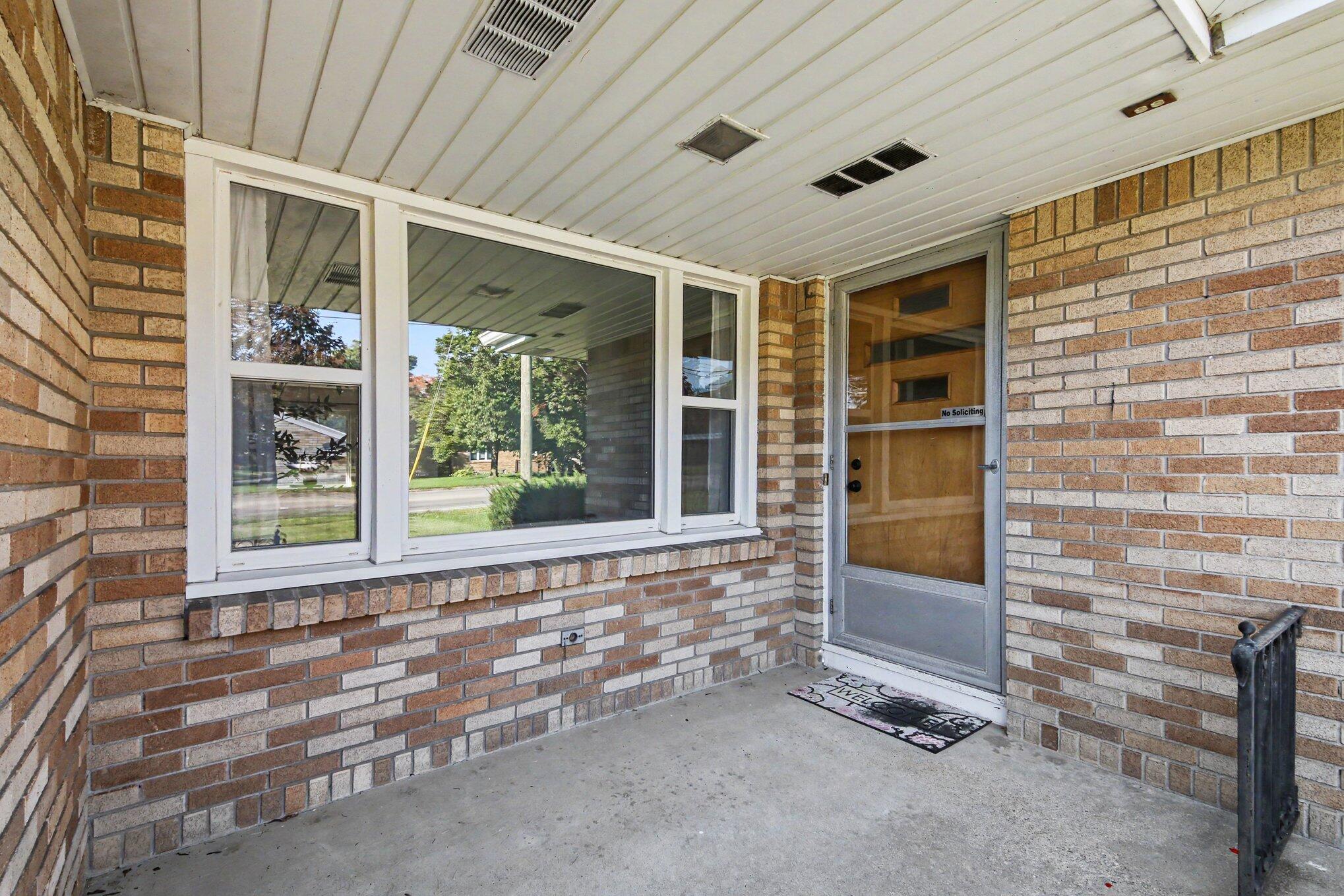 2741 Plainfield Avenue NE Grand Rapids MI 49505