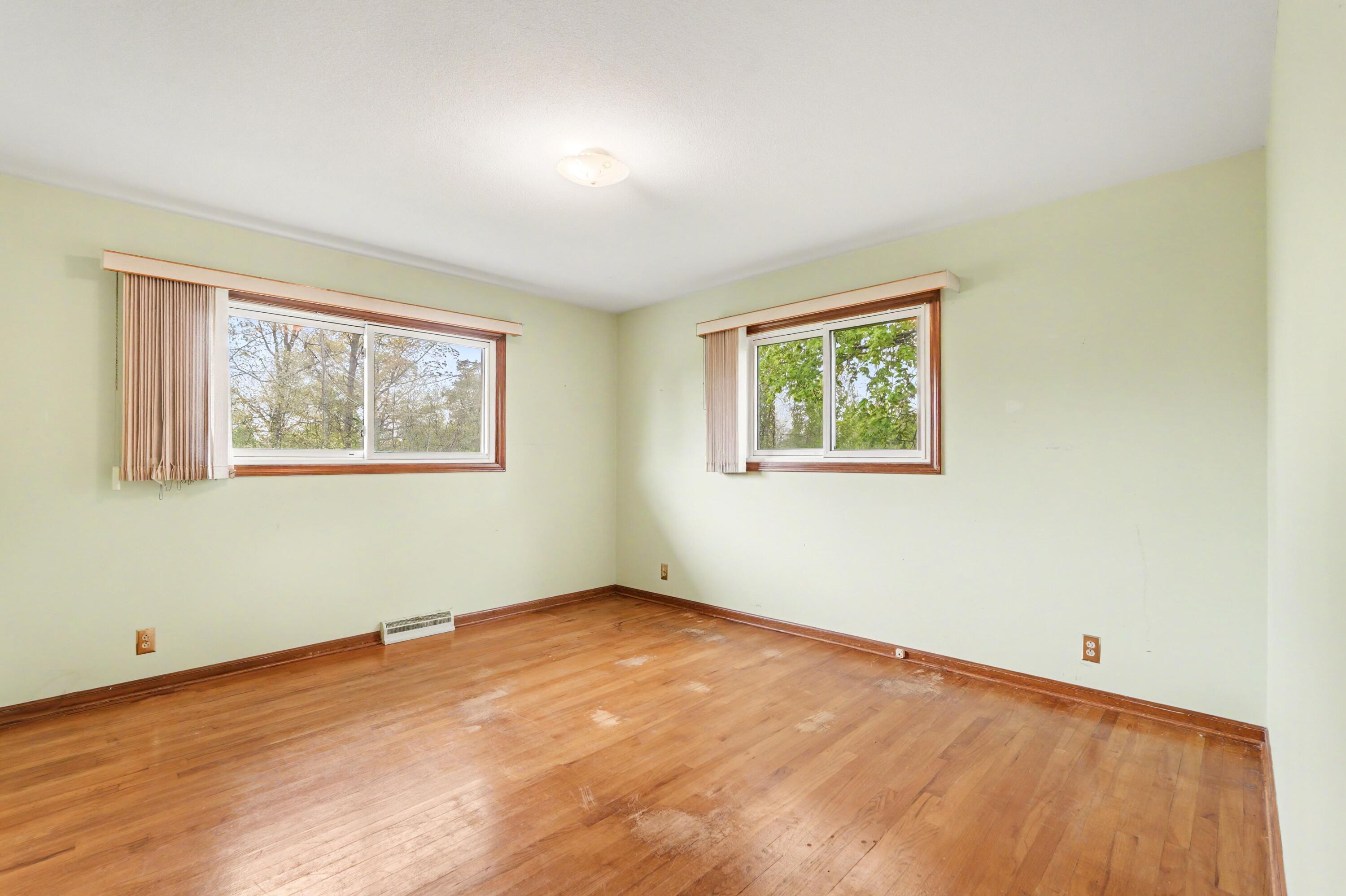 2120 Leffingwell Avenue NE Grand Rapids MI 49525