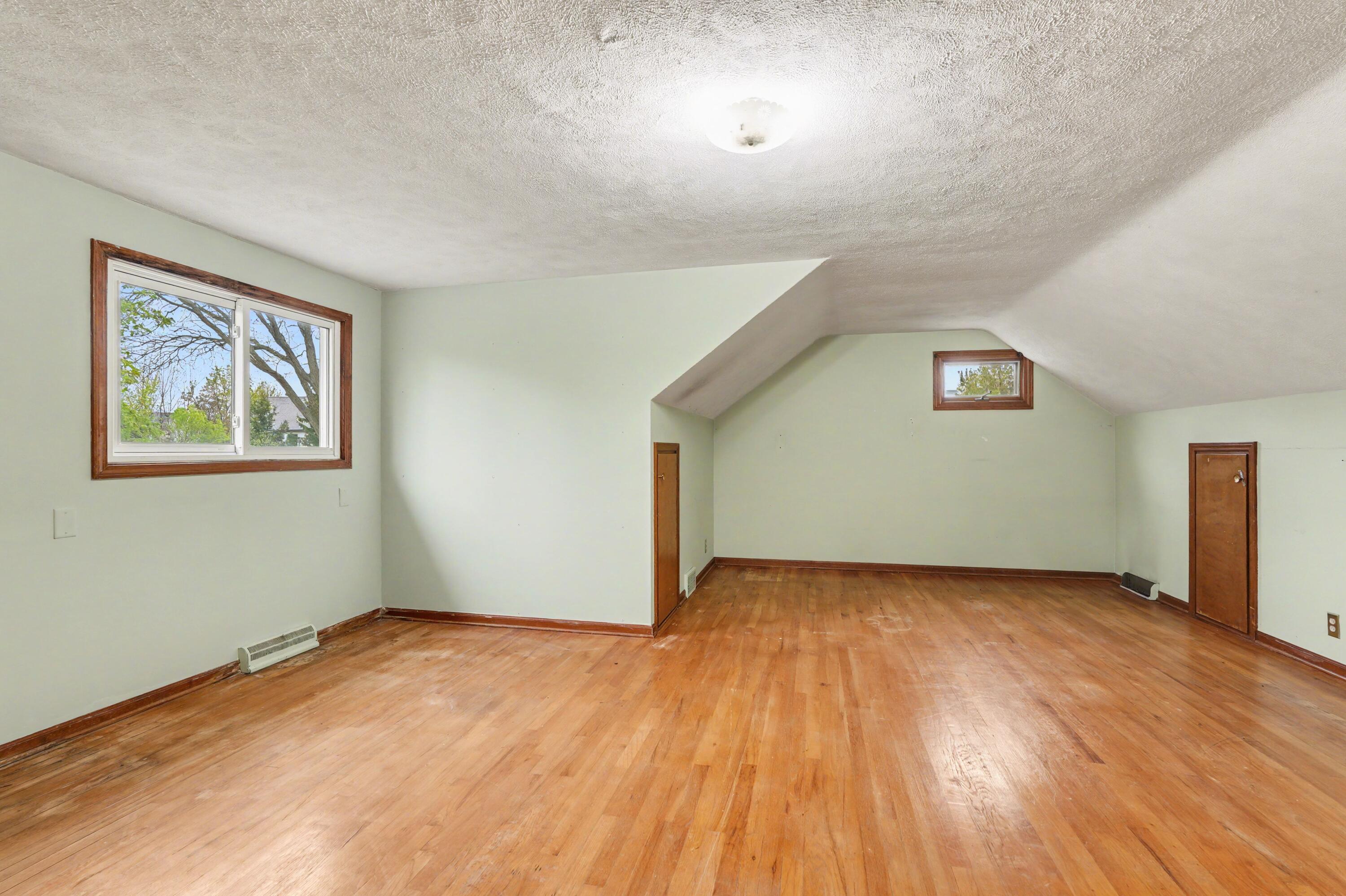 2120 Leffingwell Avenue NE Grand Rapids MI 49525