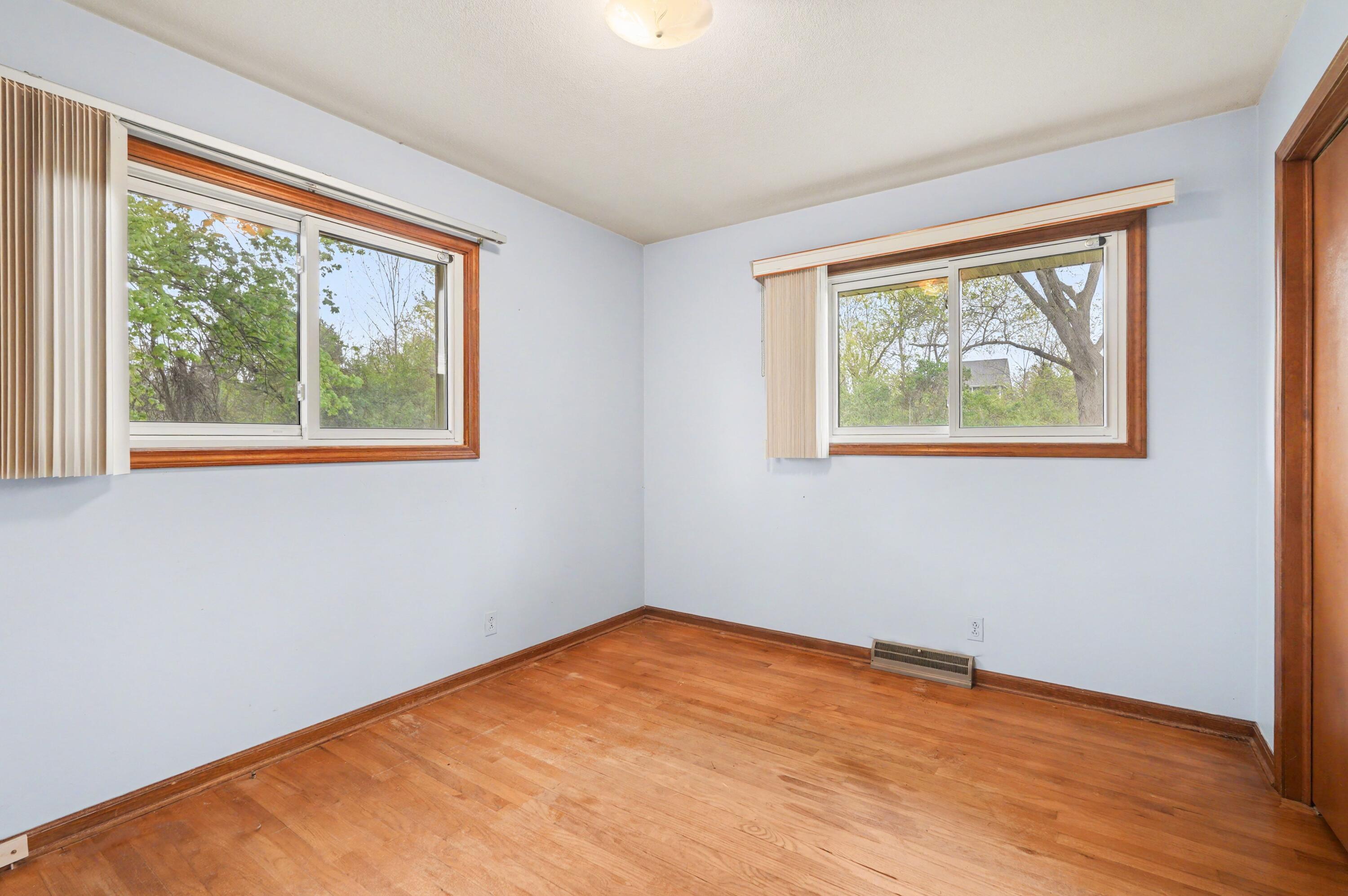 2120 Leffingwell Avenue NE Grand Rapids MI 49525