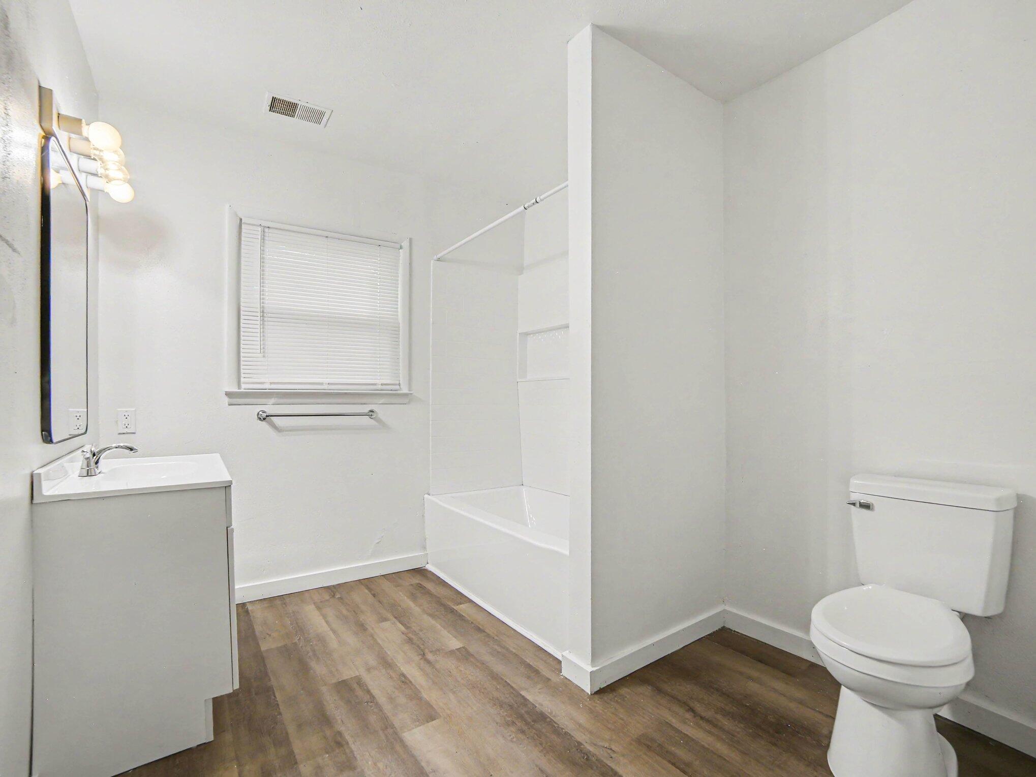 1876 Leahy Street Muskegon MI 49442