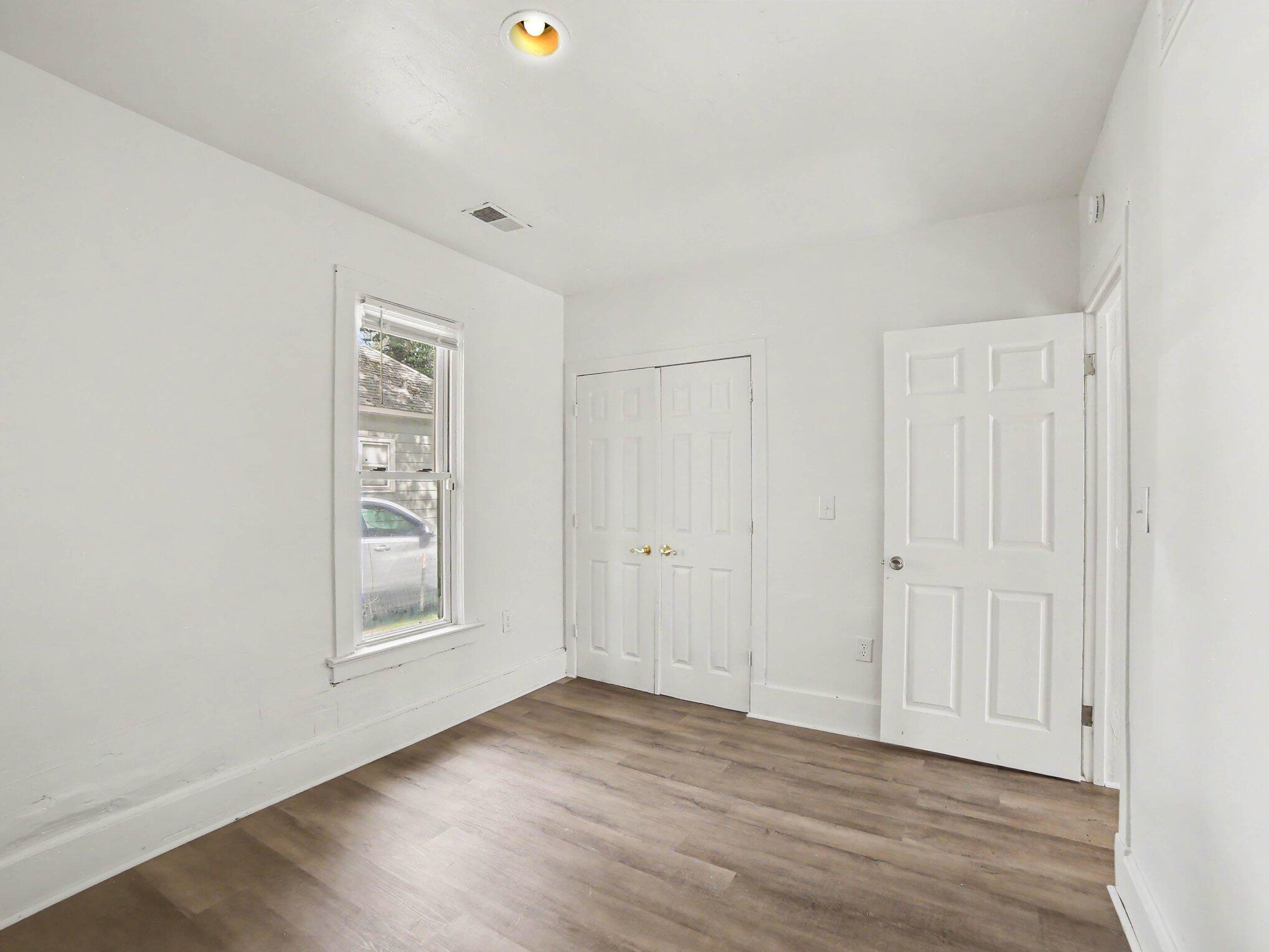 1876 Leahy Street Muskegon MI 49442