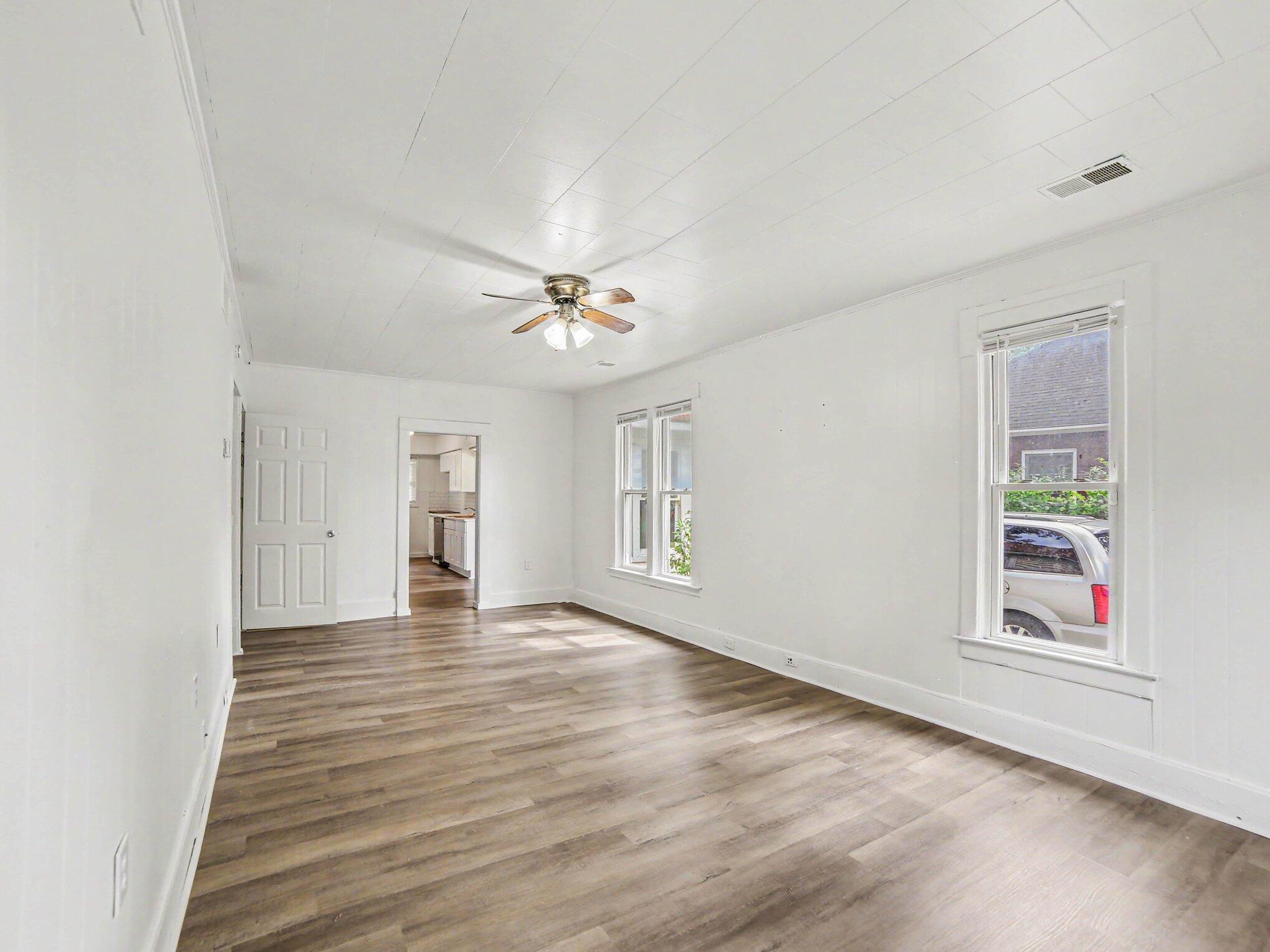 1876 Leahy Street Muskegon MI 49442