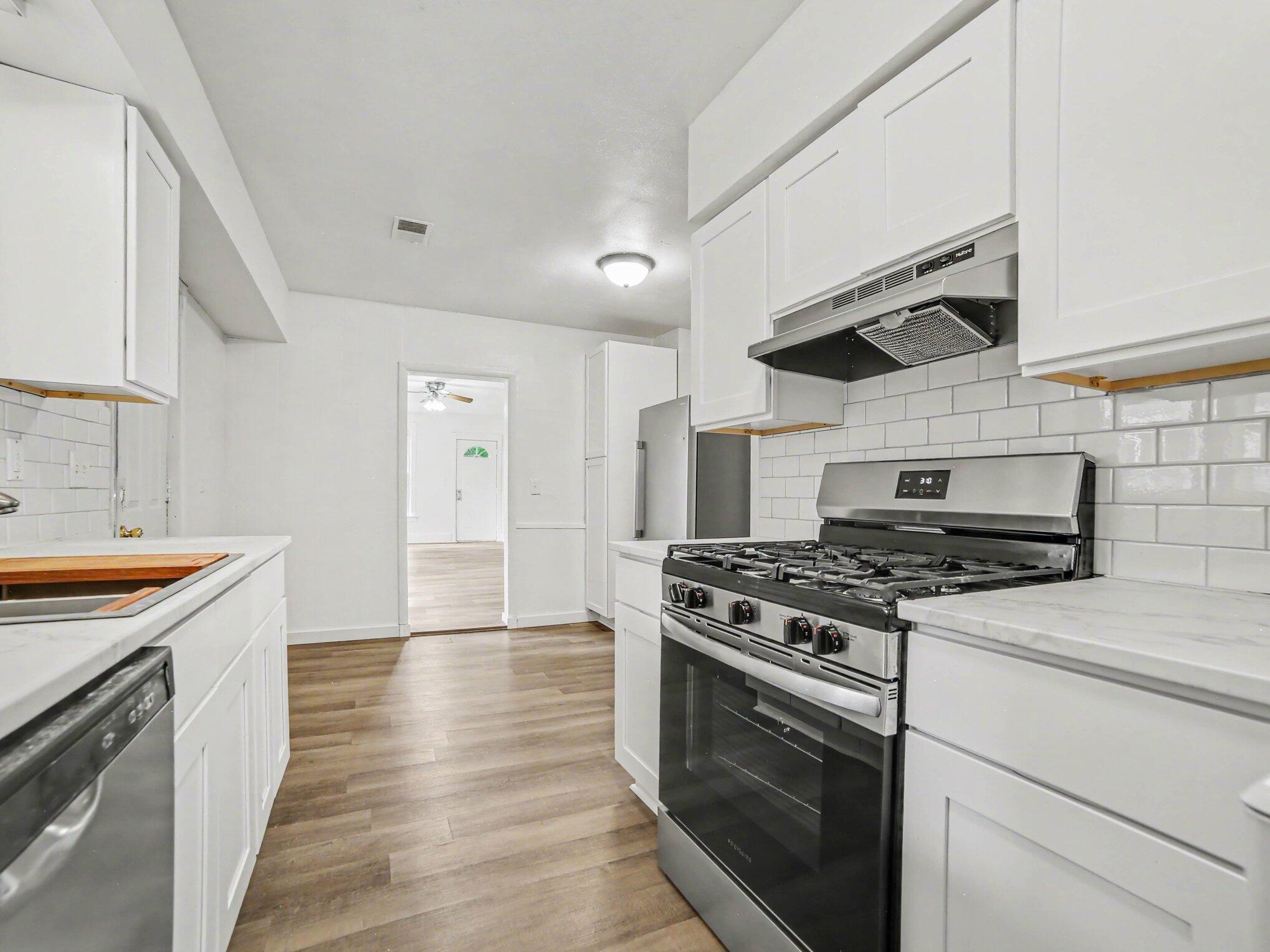 1876 Leahy Street Muskegon MI 49442