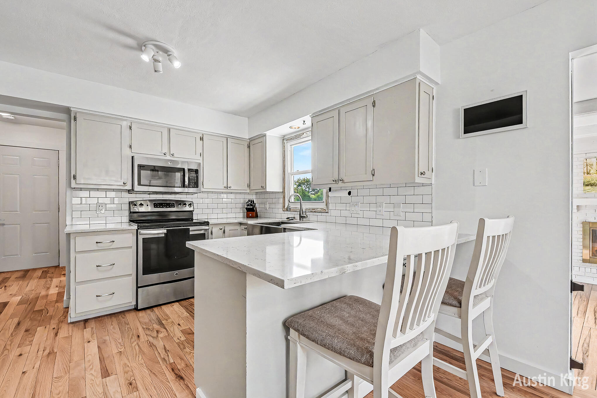 2182 Jamestown Drive SE Grand Rapids MI 49508