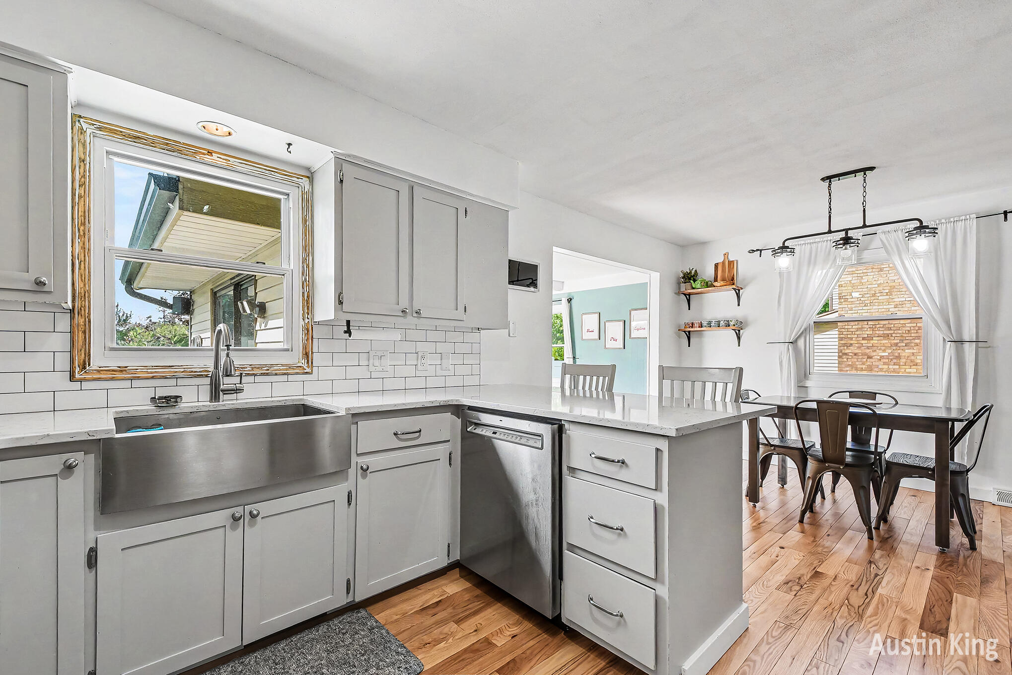 2182 Jamestown Drive SE Grand Rapids MI 49508