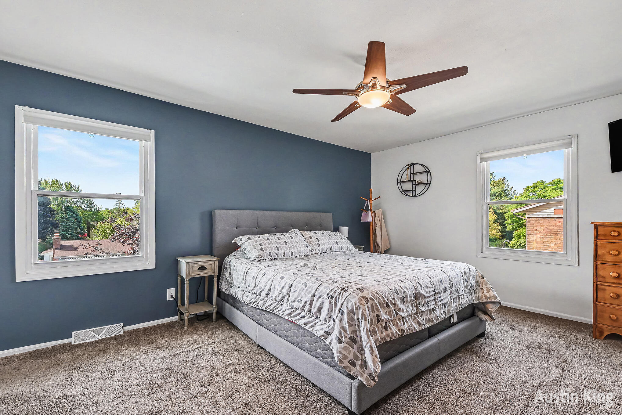 2182 Jamestown Drive SE Grand Rapids MI 49508