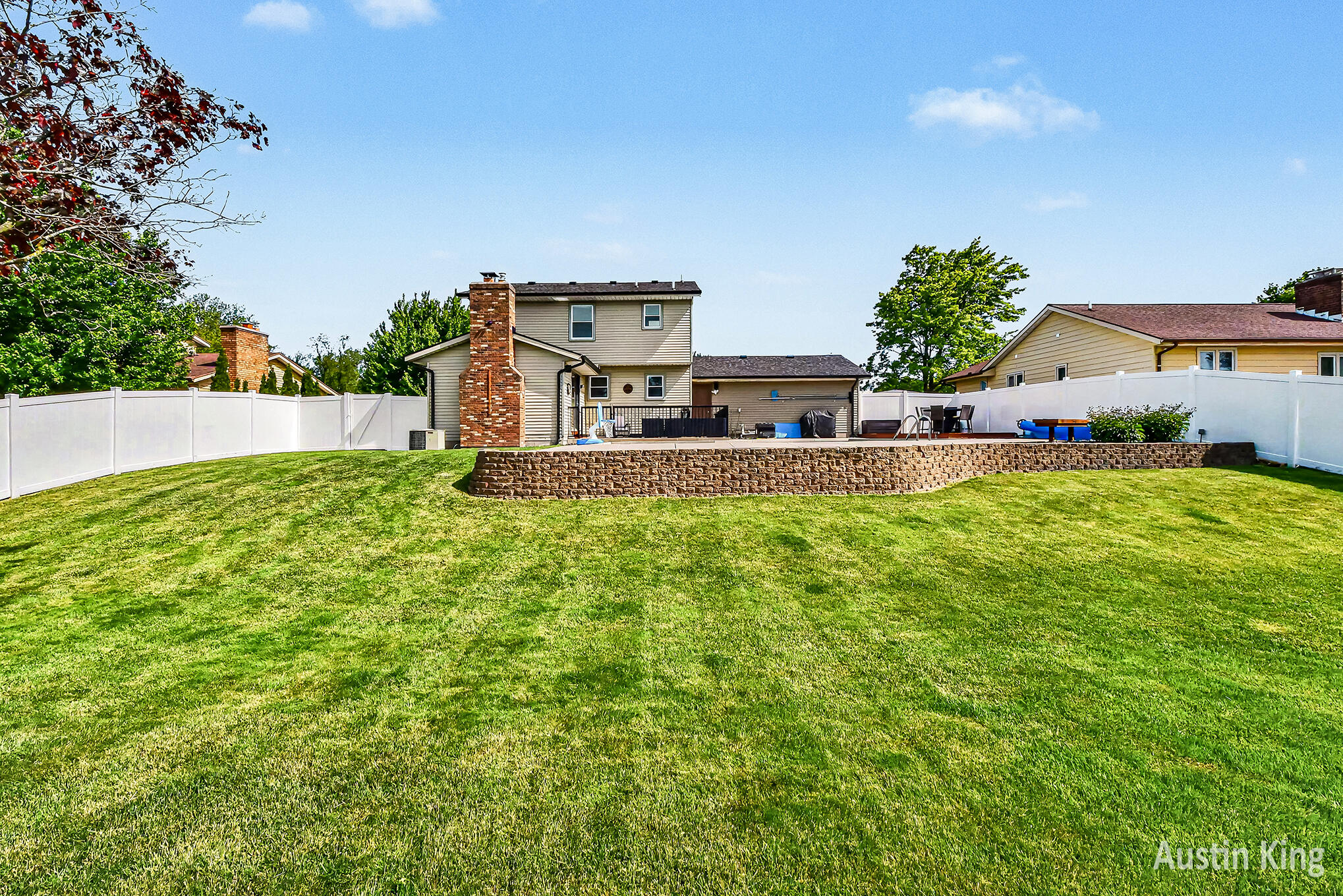 2182 Jamestown Drive SE Grand Rapids MI 49508