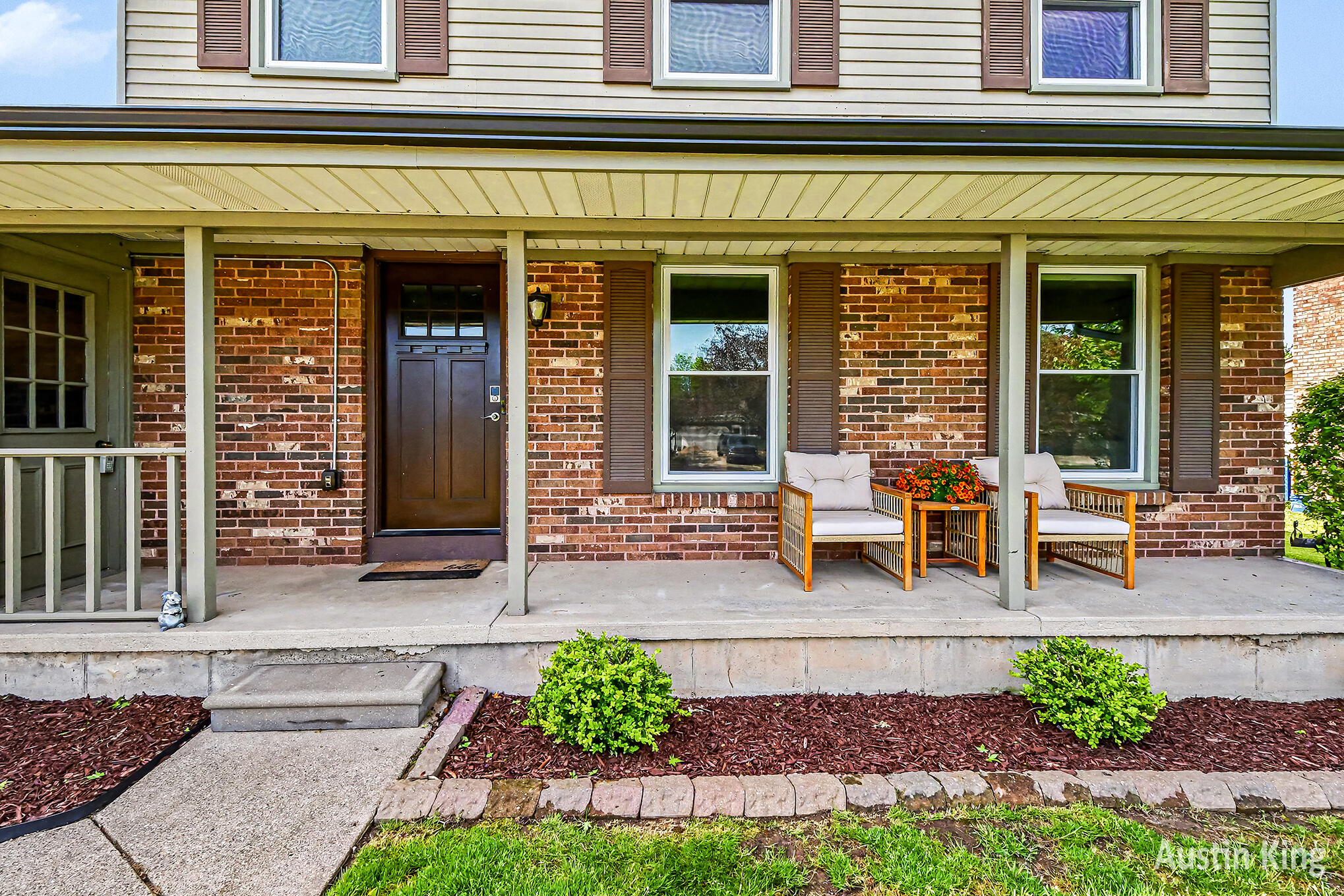 2182 Jamestown Drive SE Grand Rapids MI 49508