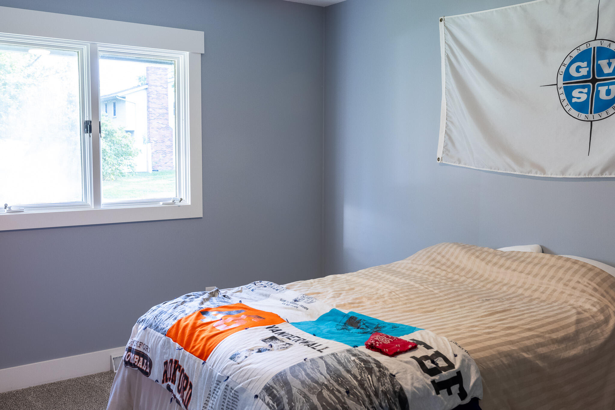 2591 Pinesboro Drive NE Grand Rapids MI 49525