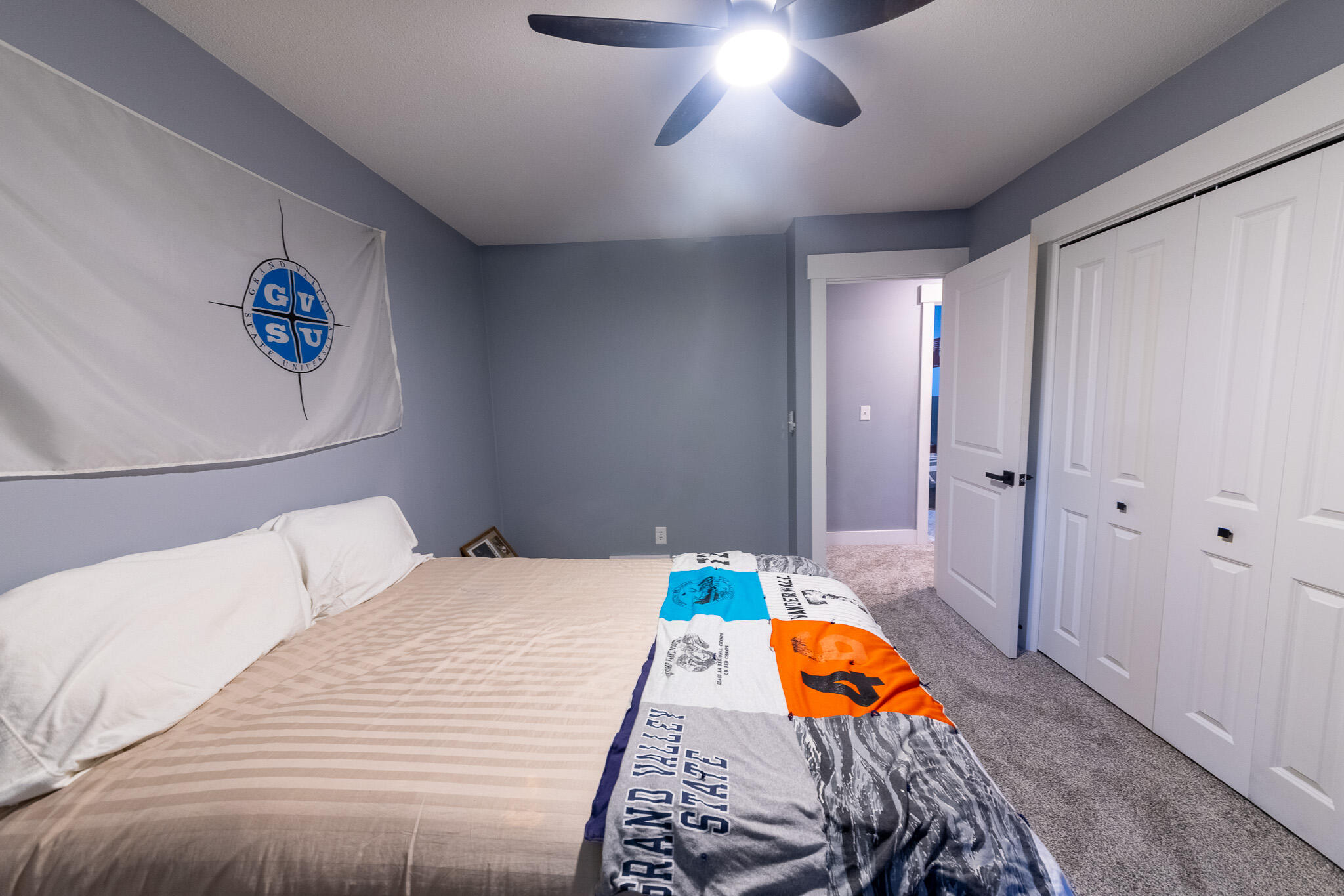 2591 Pinesboro Drive NE Grand Rapids MI 49525